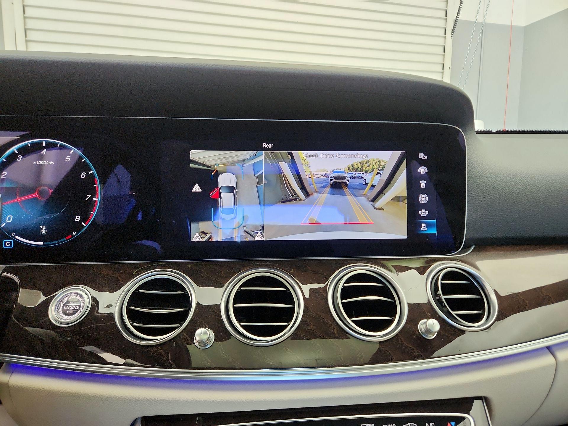 Thumbnail: 2022 Mercedes-Benz E-Class - 15