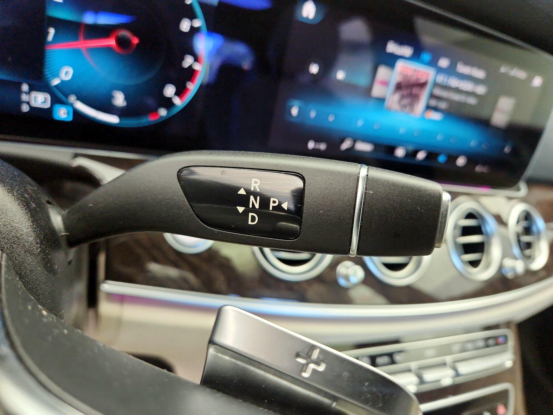 Thumbnail: 2022 Mercedes-Benz E-Class - 18