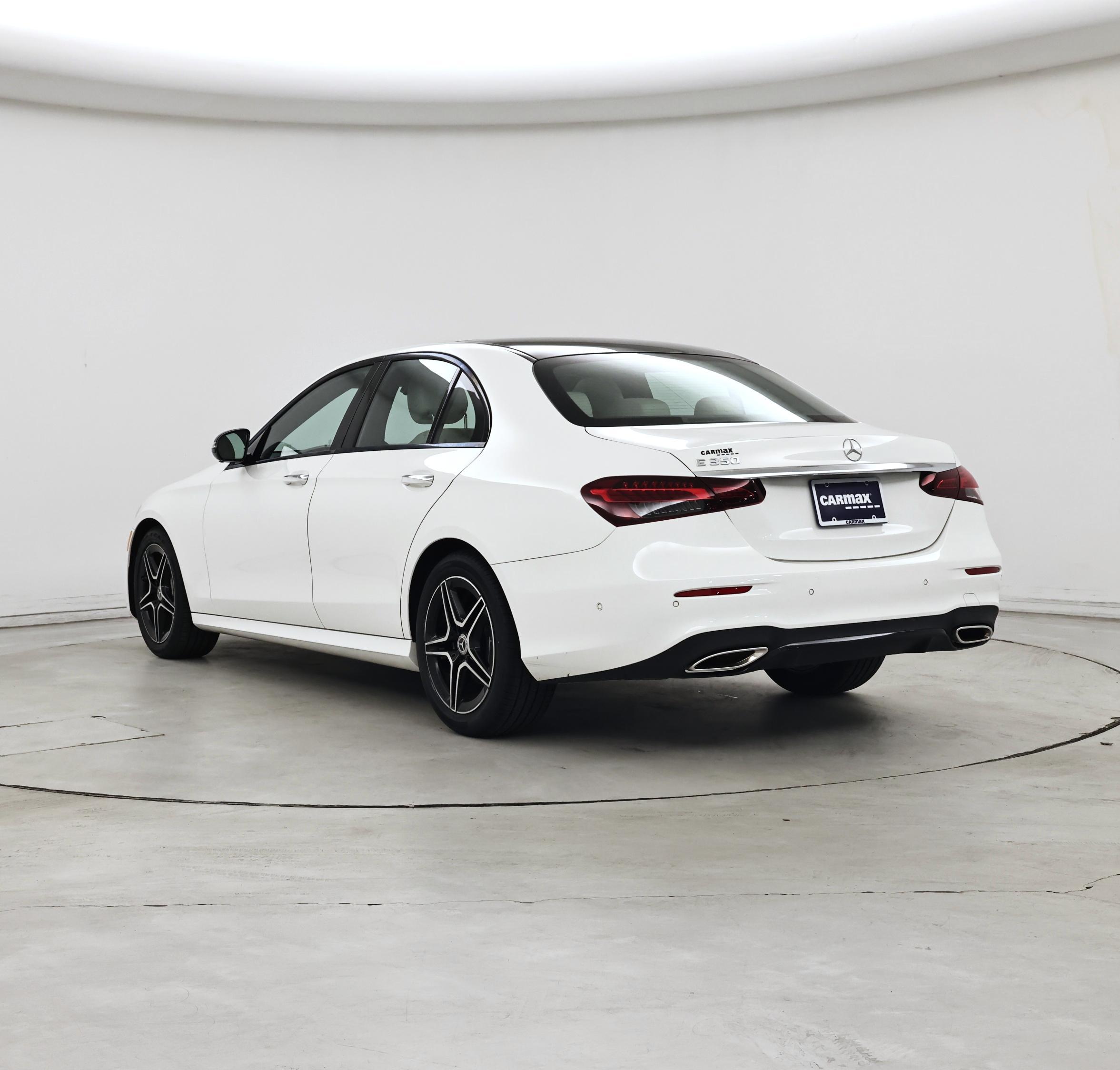 Thumbnail: 2022 Mercedes-Benz E-Class - 2
