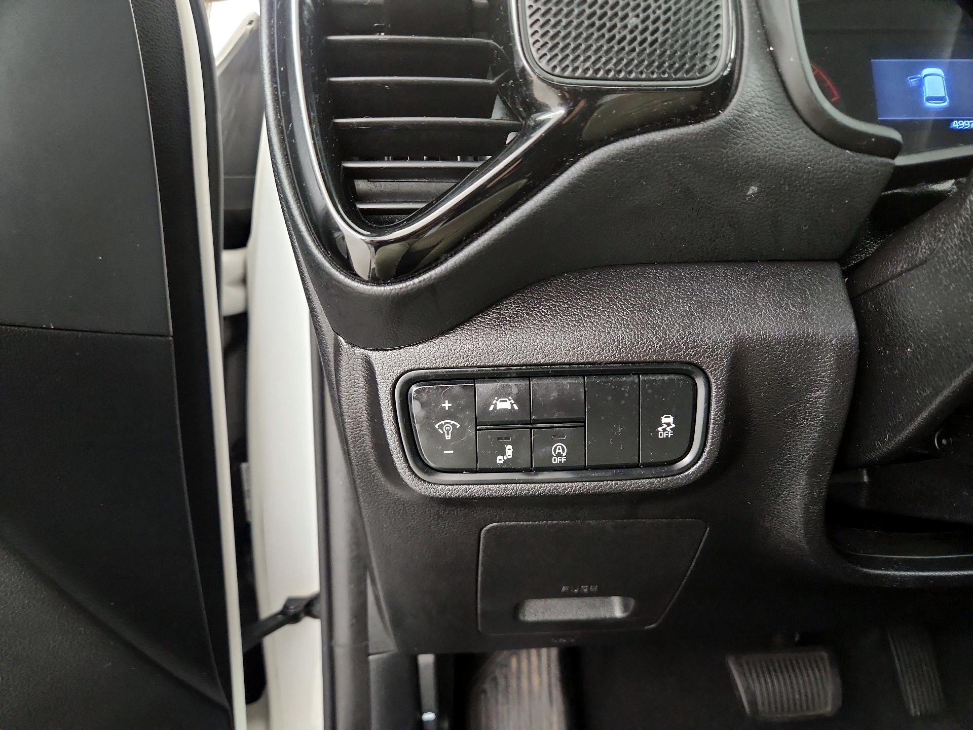 Thumbnail: 2020 Kia Soul - 13