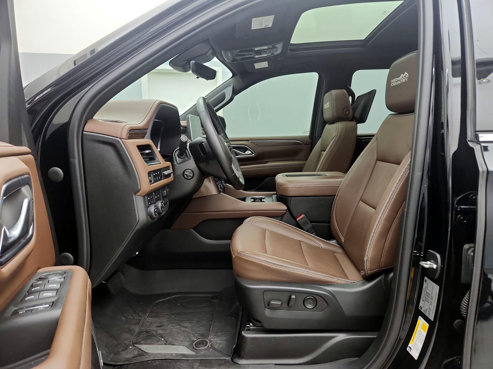 Thumbnail: 2023 Chevrolet Suburban - 11