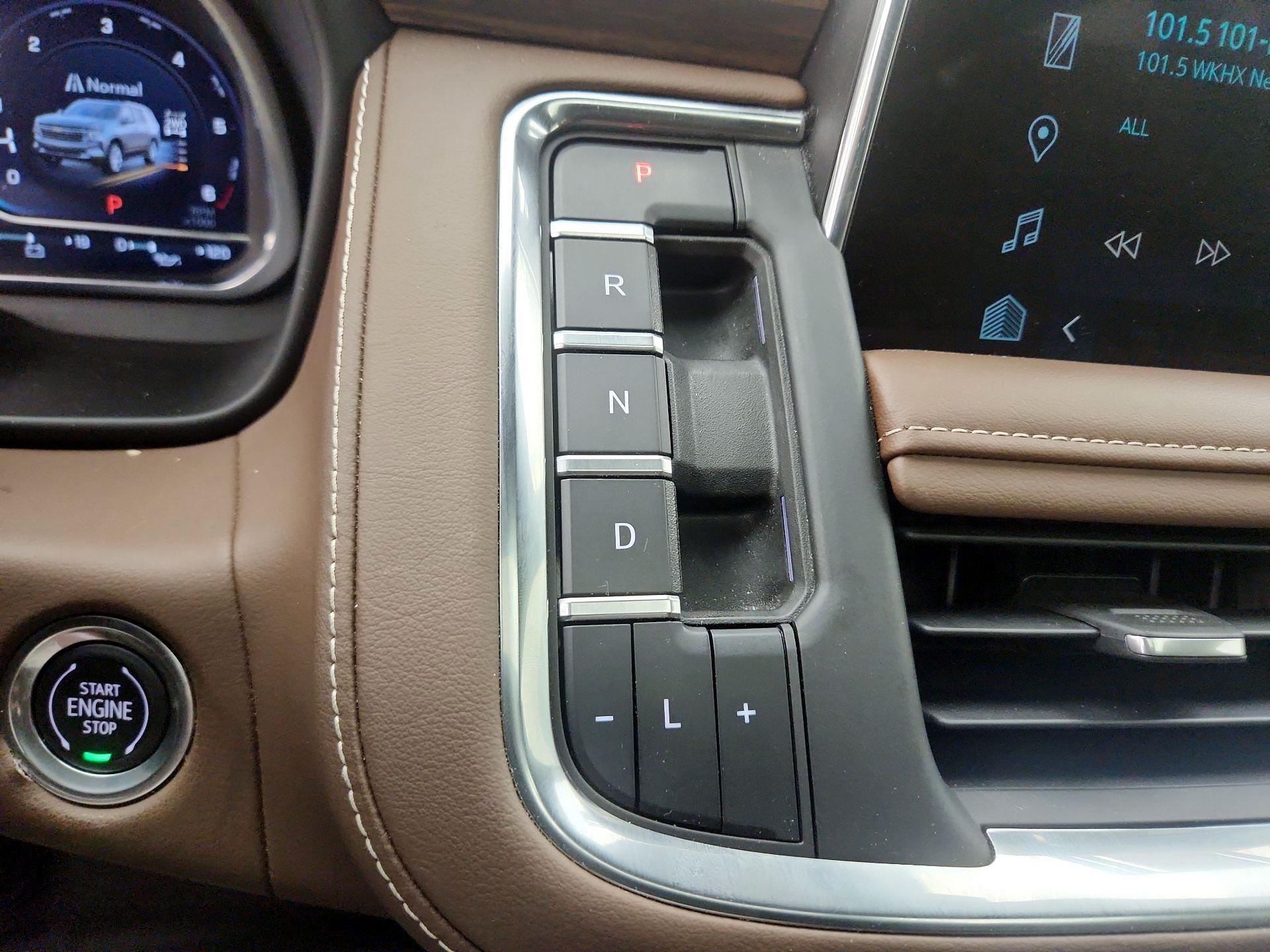 Thumbnail: 2023 Chevrolet Suburban - 18