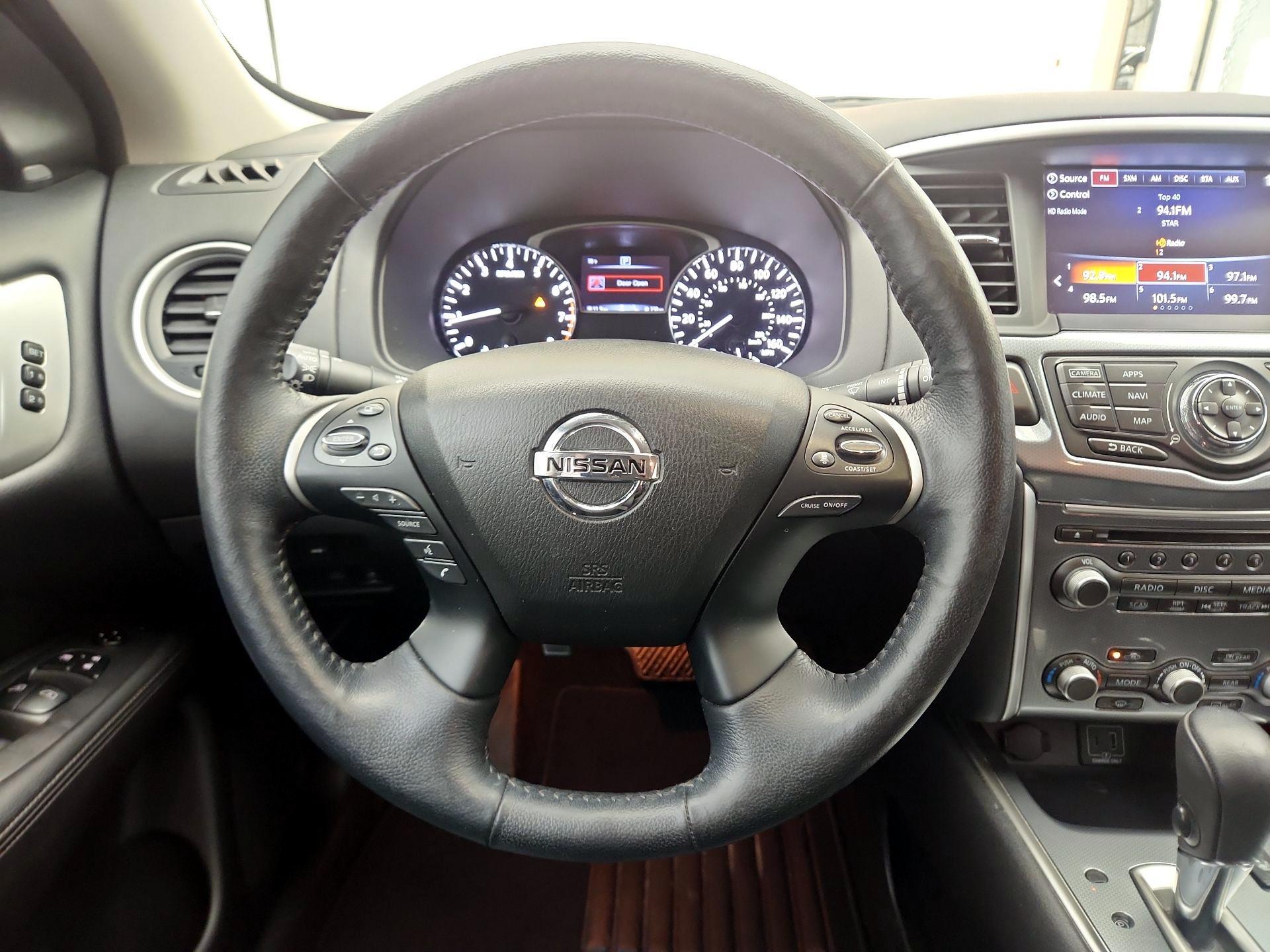 Thumbnail: 2019 Nissan Pathfinder - 10