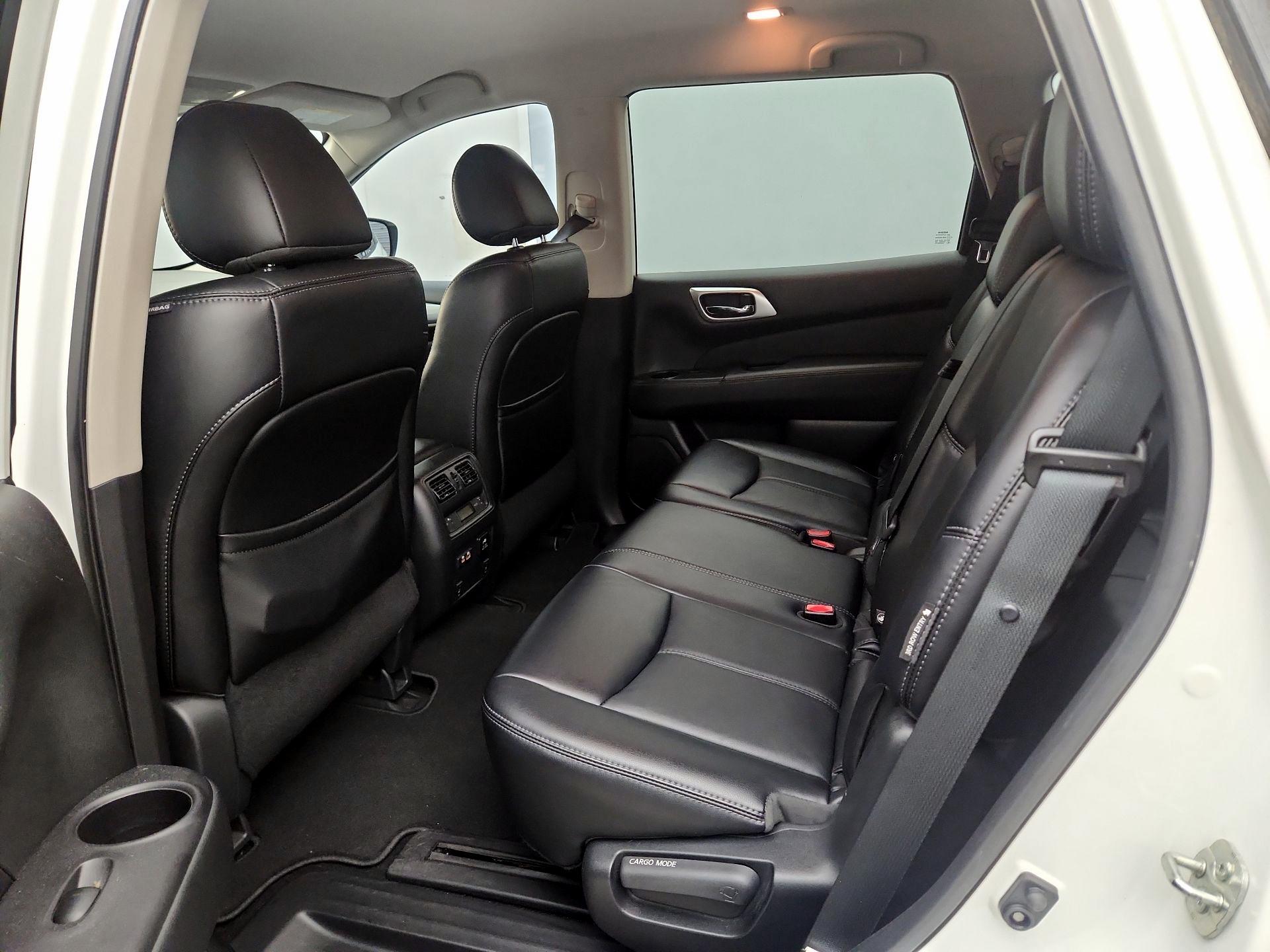 Thumbnail: 2019 Nissan Pathfinder - 20