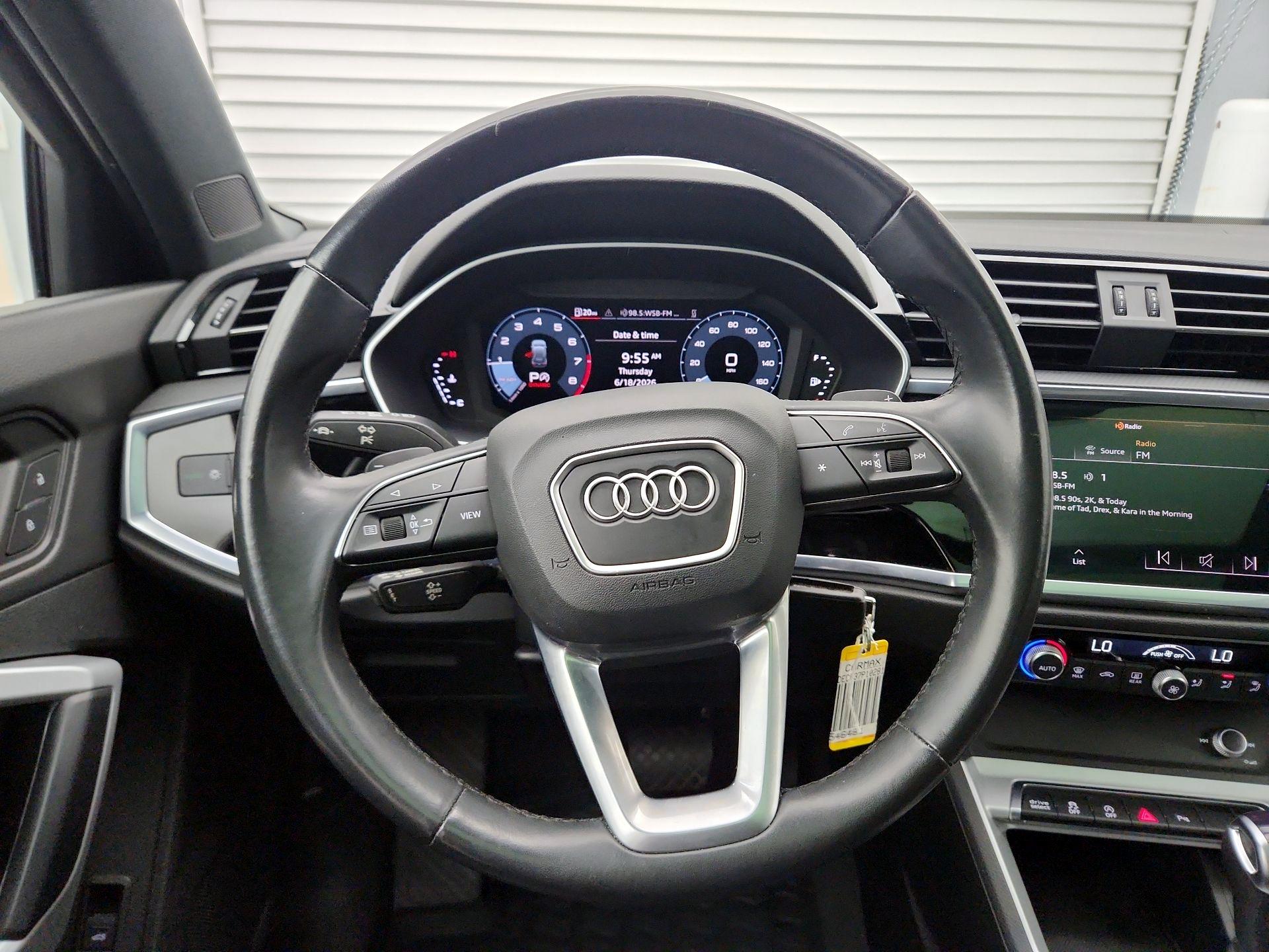 Thumbnail: 2023 Audi Q3 - 10