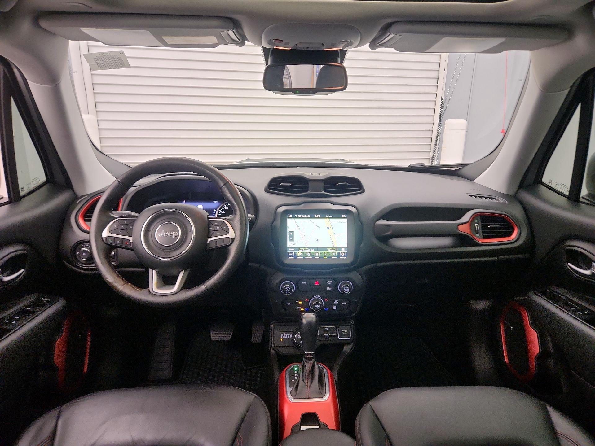 Thumbnail: 2021 Jeep Renegade - 9
