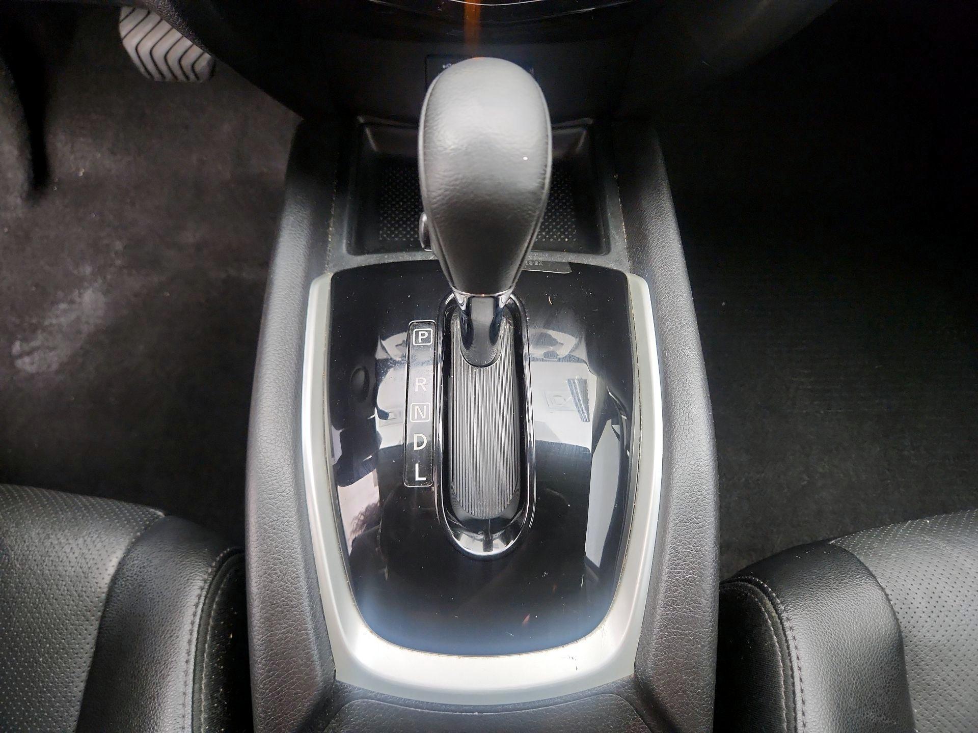 Thumbnail: 2016 Nissan Rogue - 18