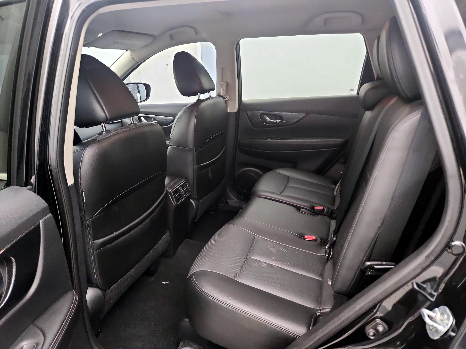 Thumbnail: 2016 Nissan Rogue - 20
