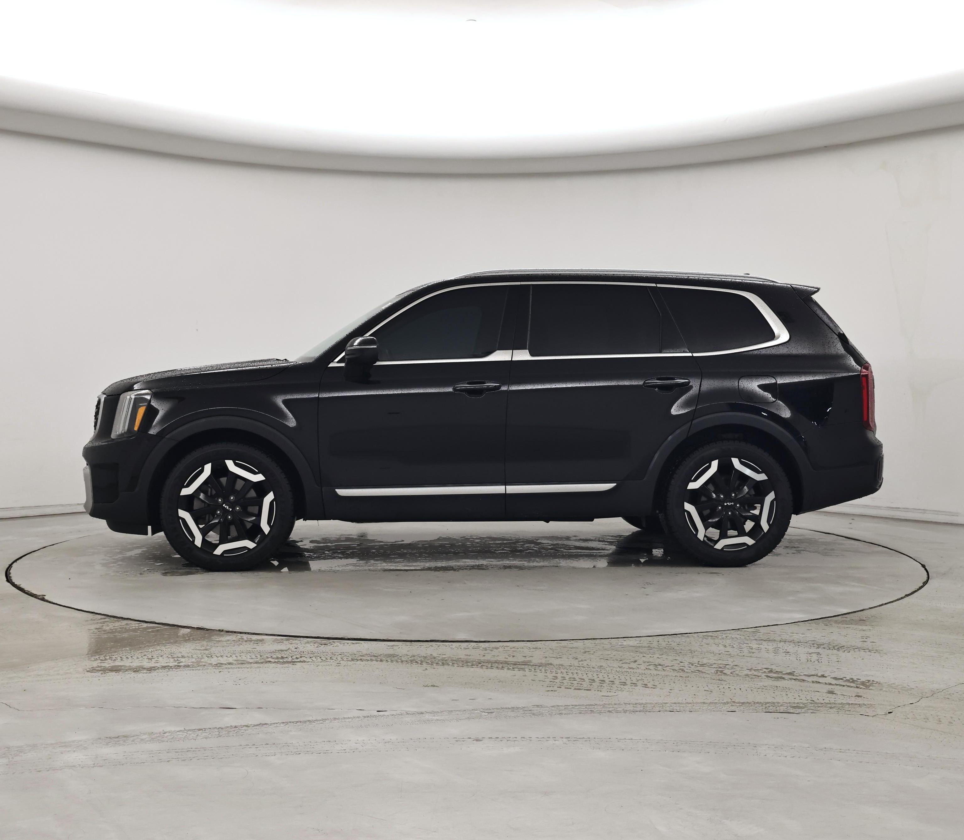 Thumbnail: 2023 Kia Telluride - 3