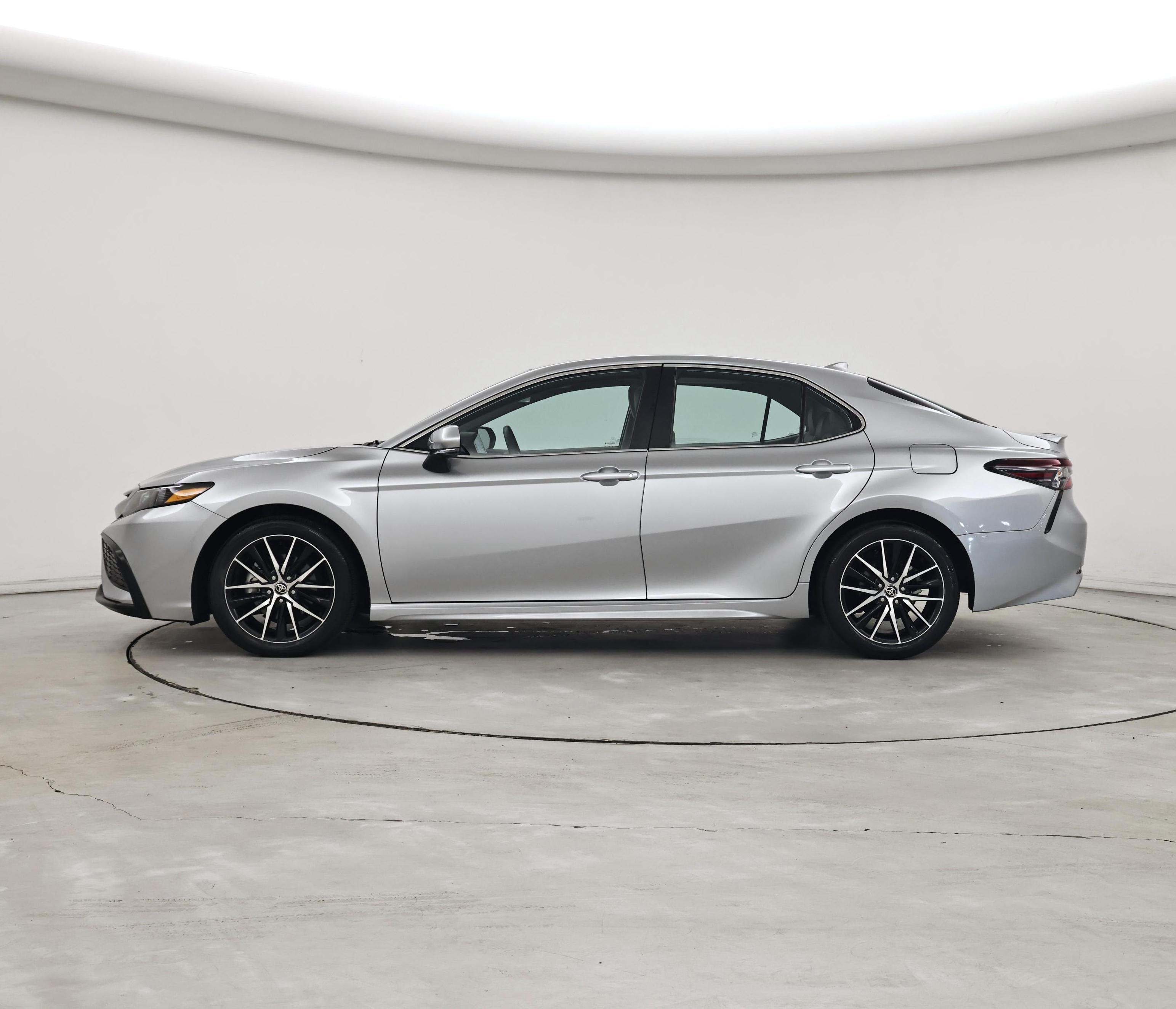 Thumbnail: 2023 Toyota Camry - 3