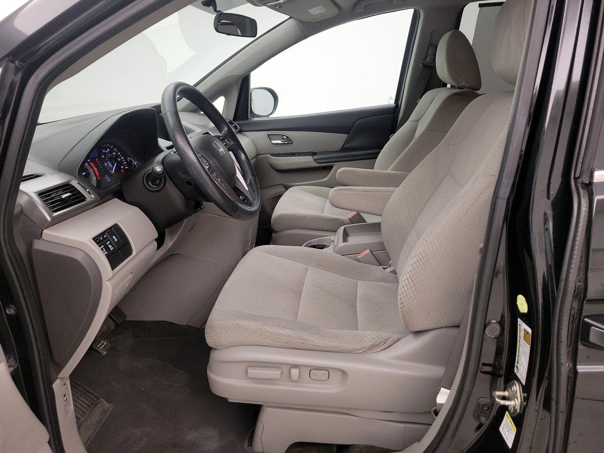Thumbnail: 2016 Honda Odyssey - 11