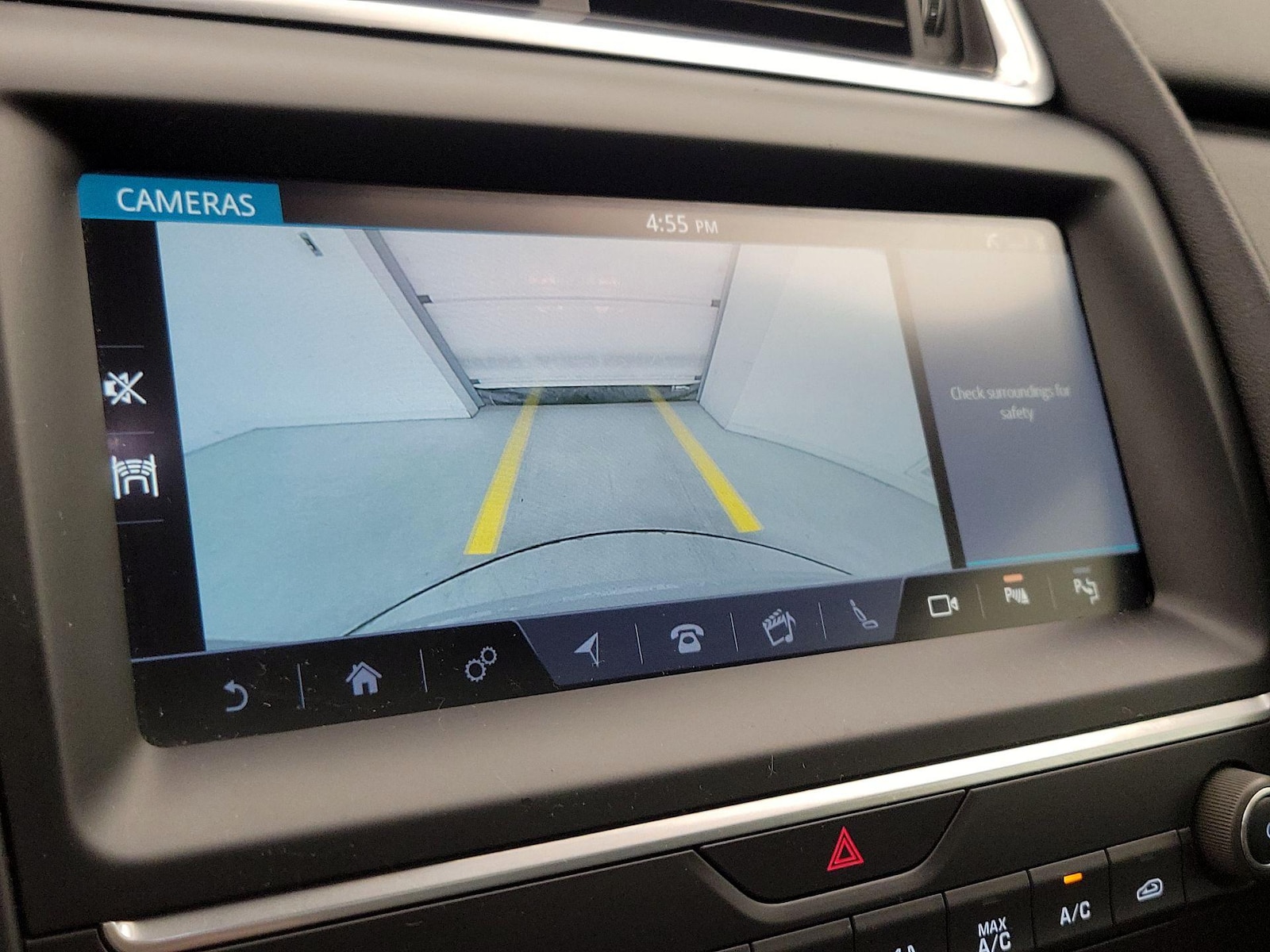 2018 Jaguar E-Pace S - Photo 16