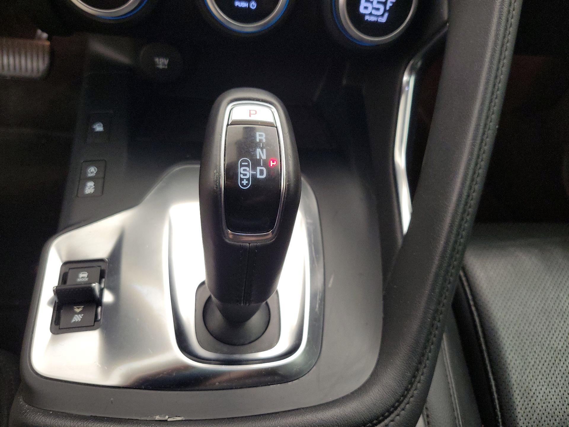 Thumbnail: 2018 Jaguar E-Pace - 18
