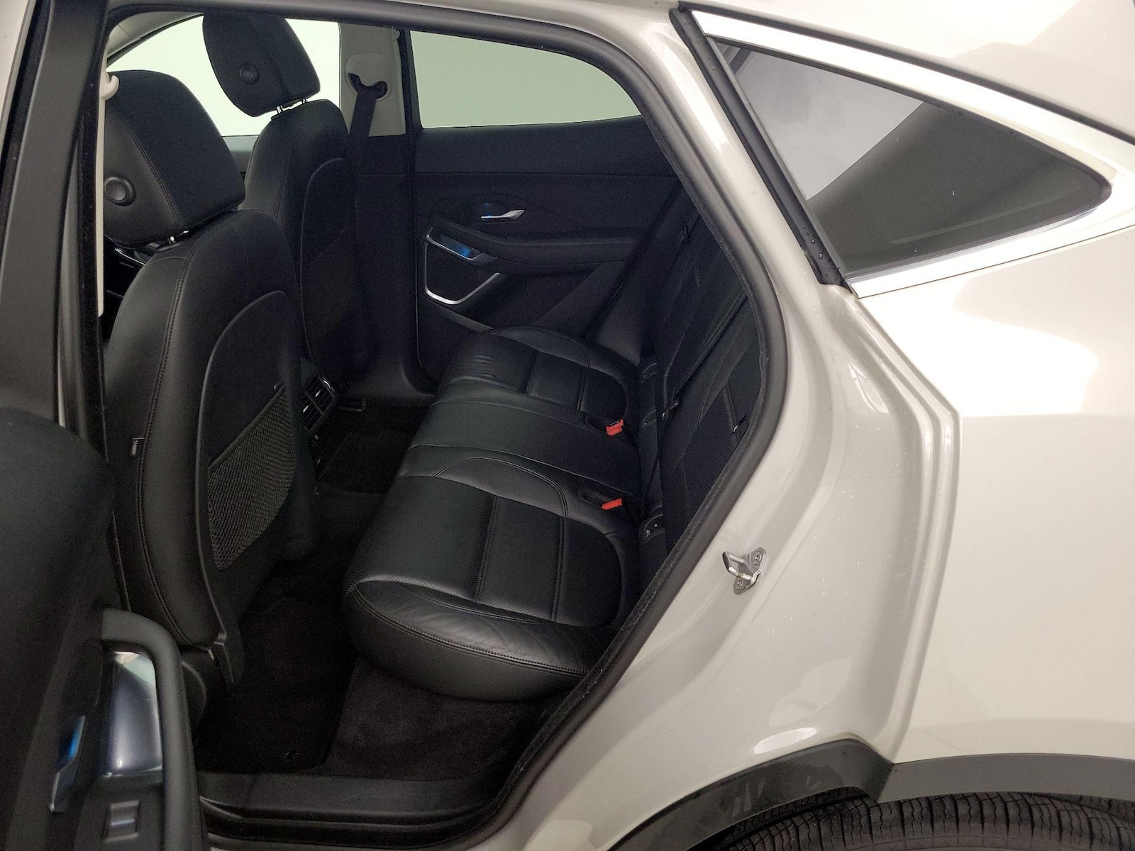 2018 Jaguar E-Pace S - Photo 22