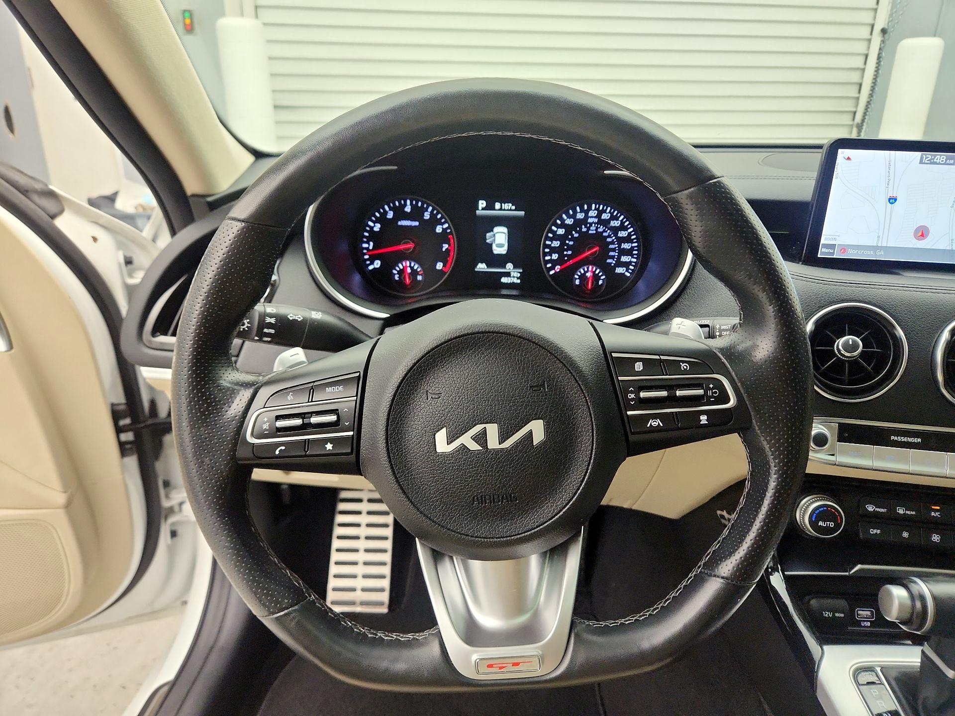 Thumbnail: 2022 Kia Stinger - 10