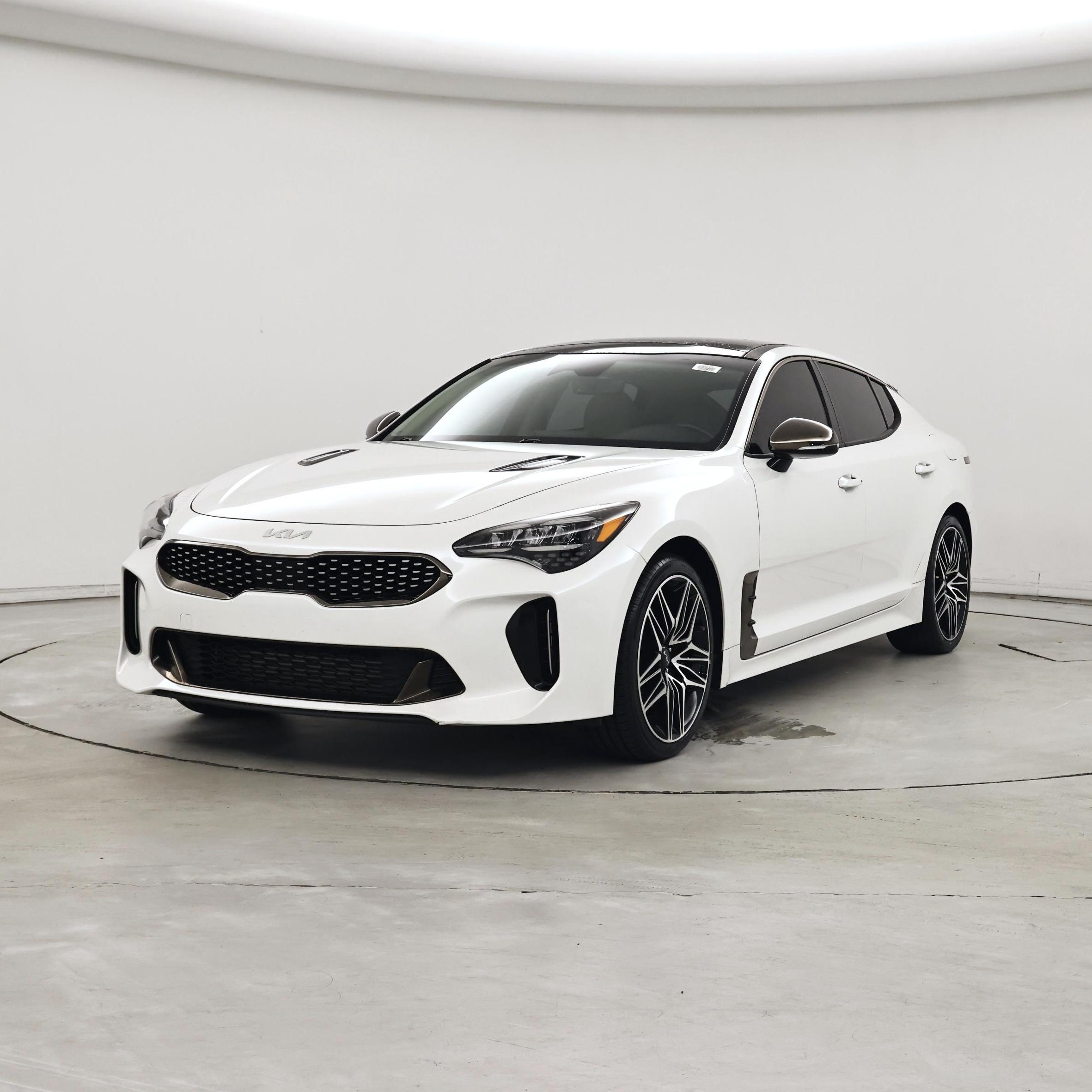 Thumbnail: 2022 Kia Stinger - 4