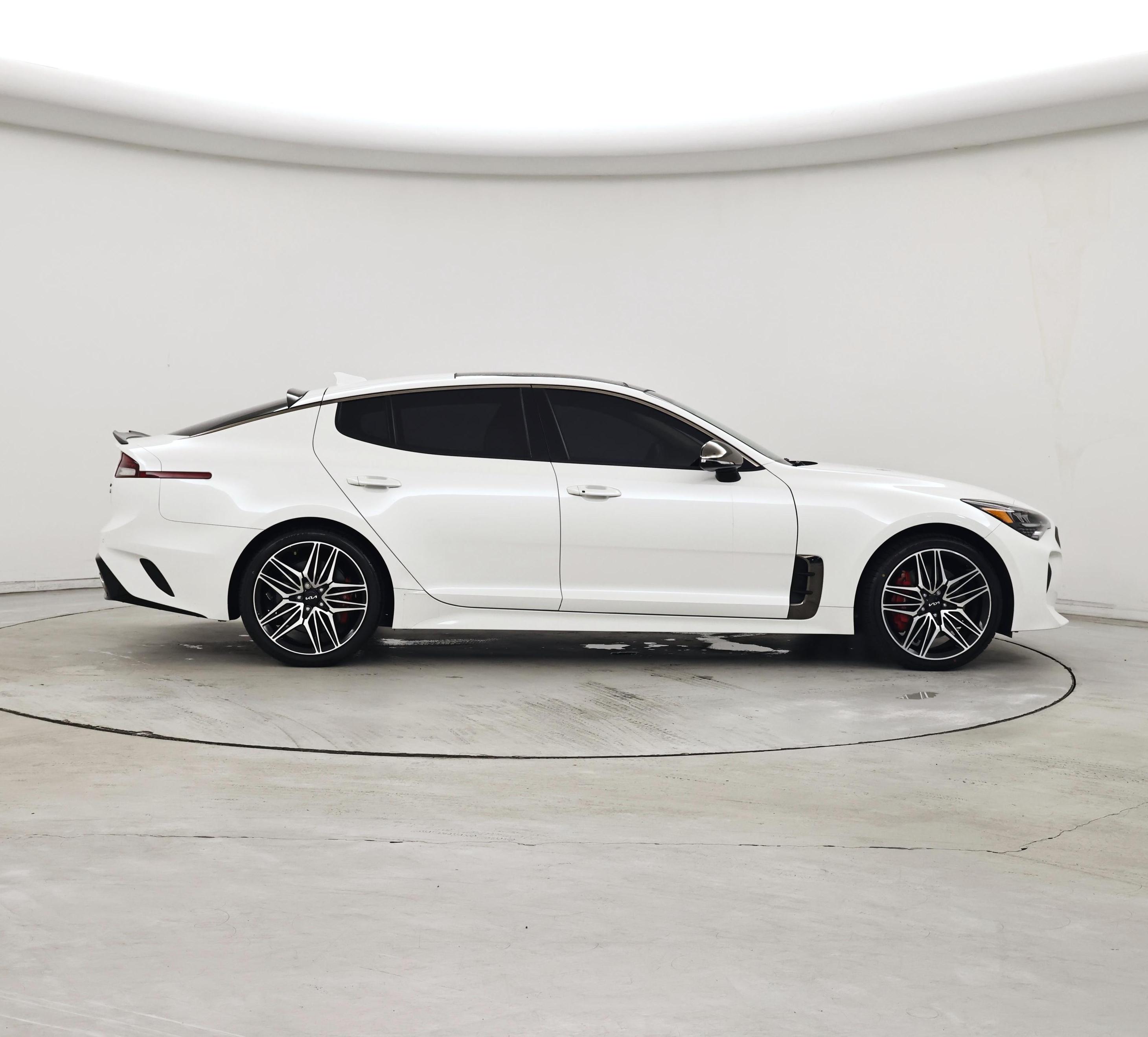 Thumbnail: 2022 Kia Stinger - 7