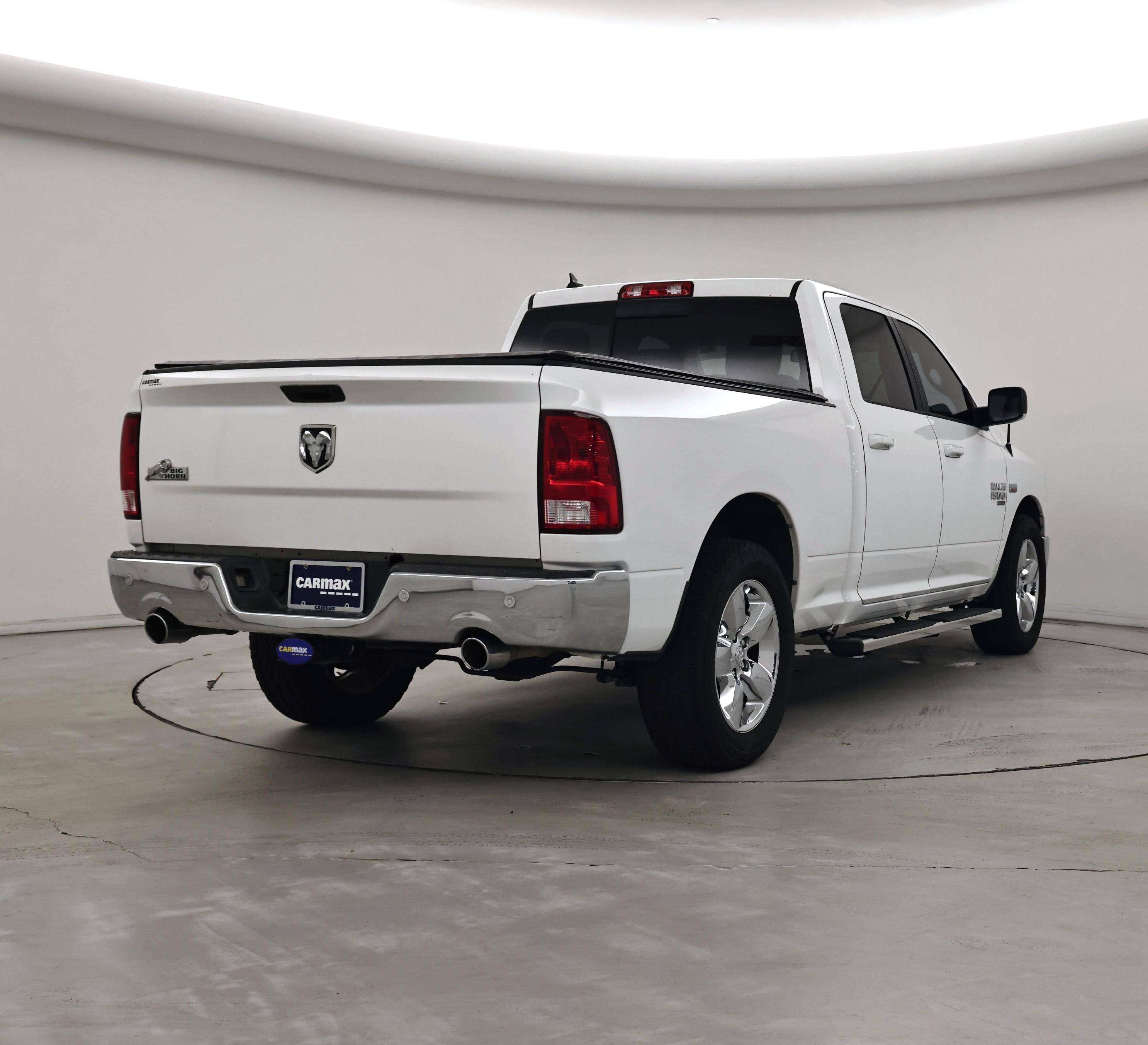 Thumbnail: 2019 RAM 1500 Classic - 8