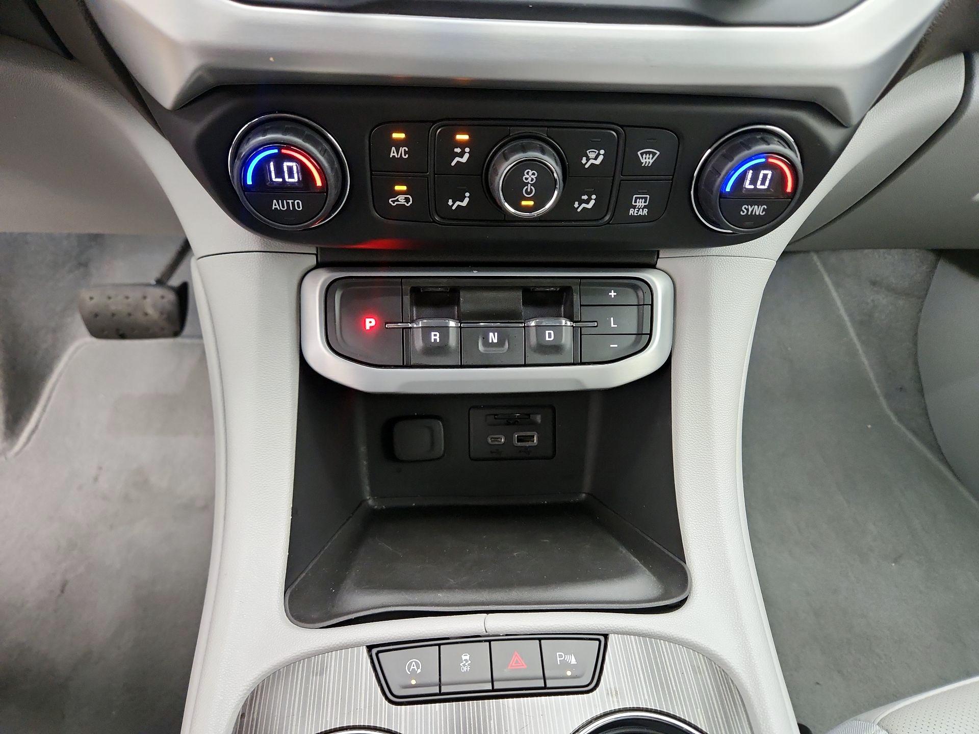 Thumbnail: 2022 GMC Acadia - 17