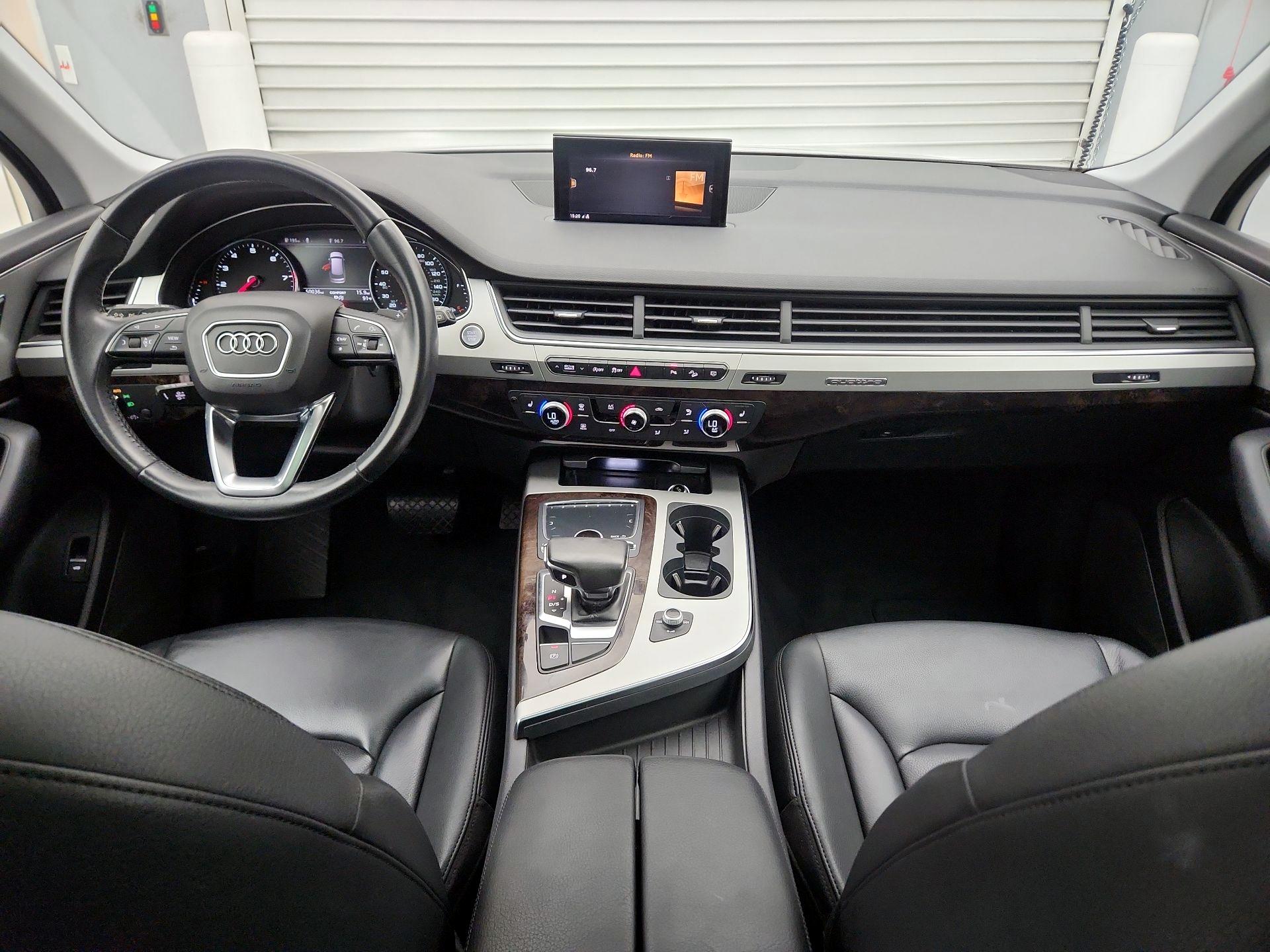 Thumbnail: 2019 Audi Q7 - 9