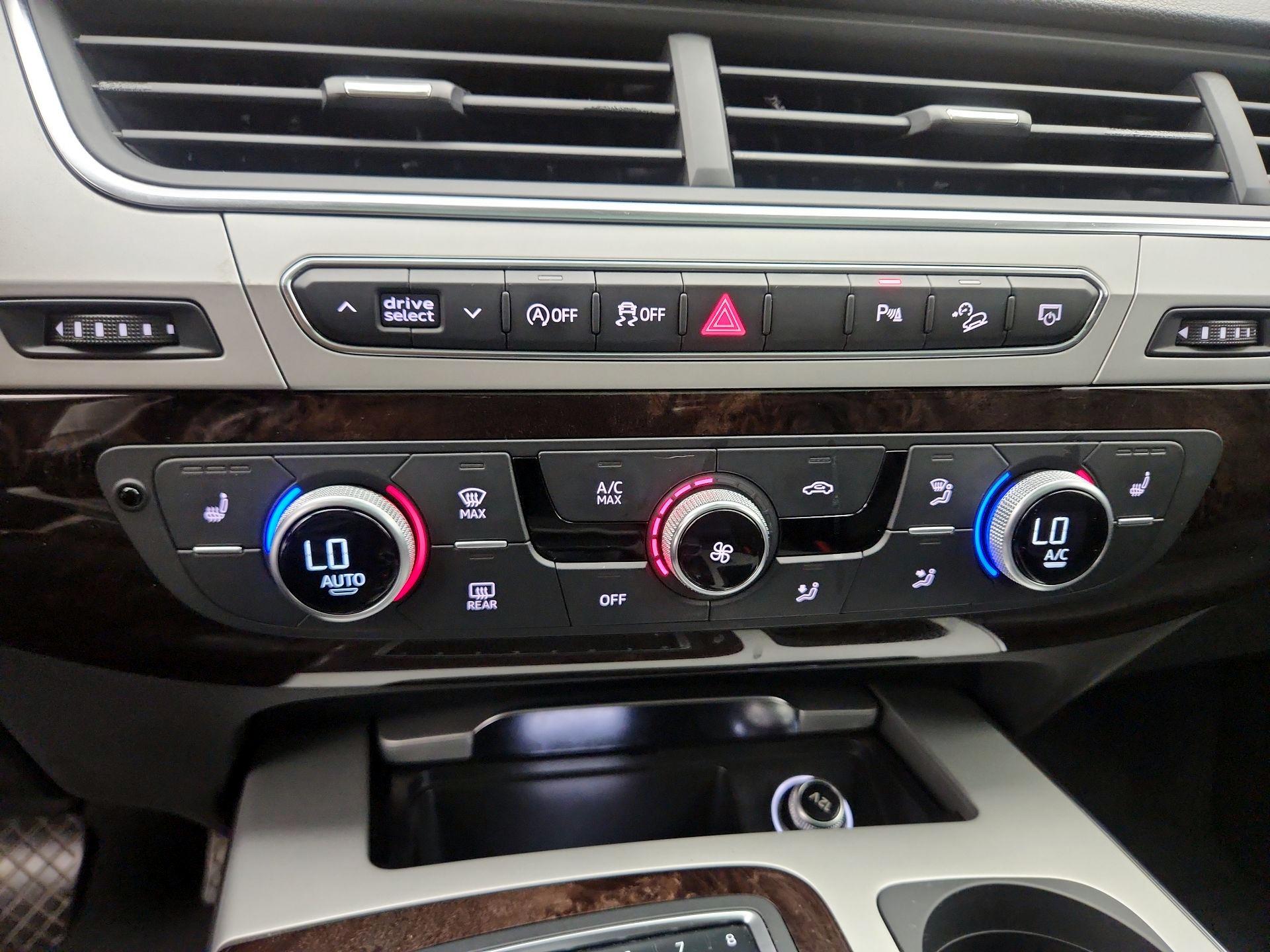 Thumbnail: 2019 Audi Q7 - 17