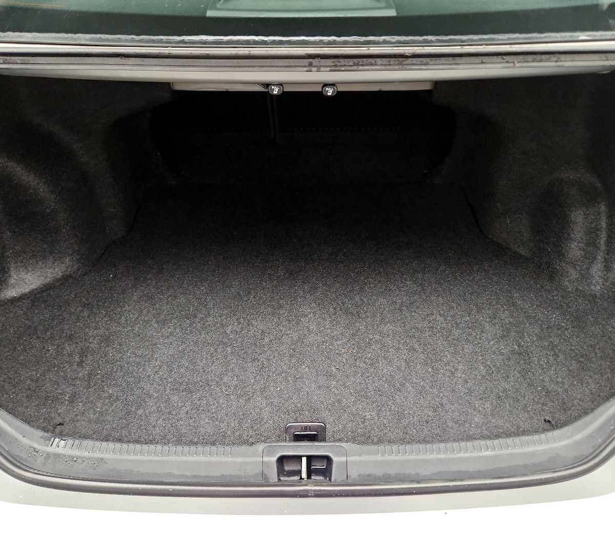 Trunk/Cargo (Seats Up)