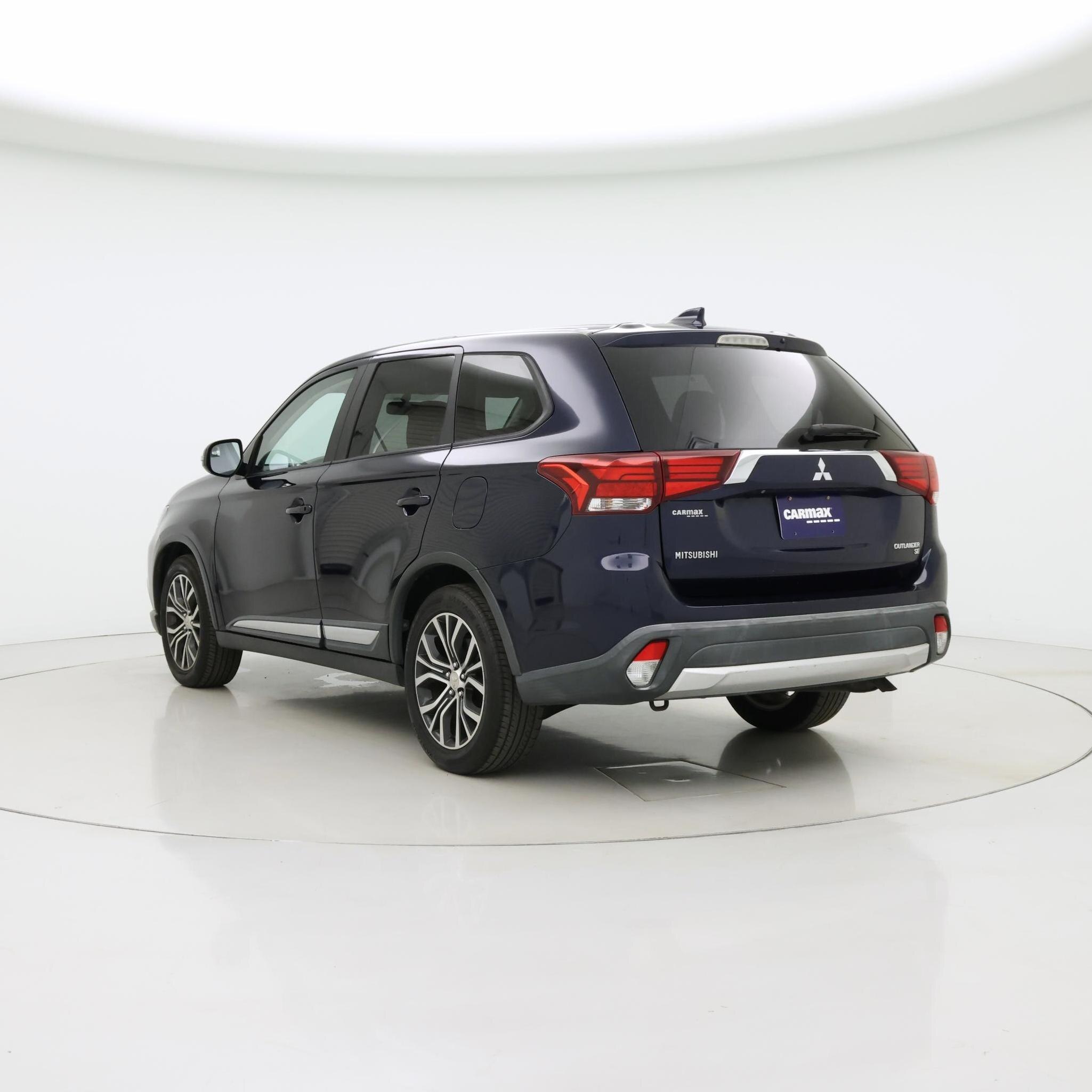 Thumbnail: 2018 Mitsubishi Outlander - 2