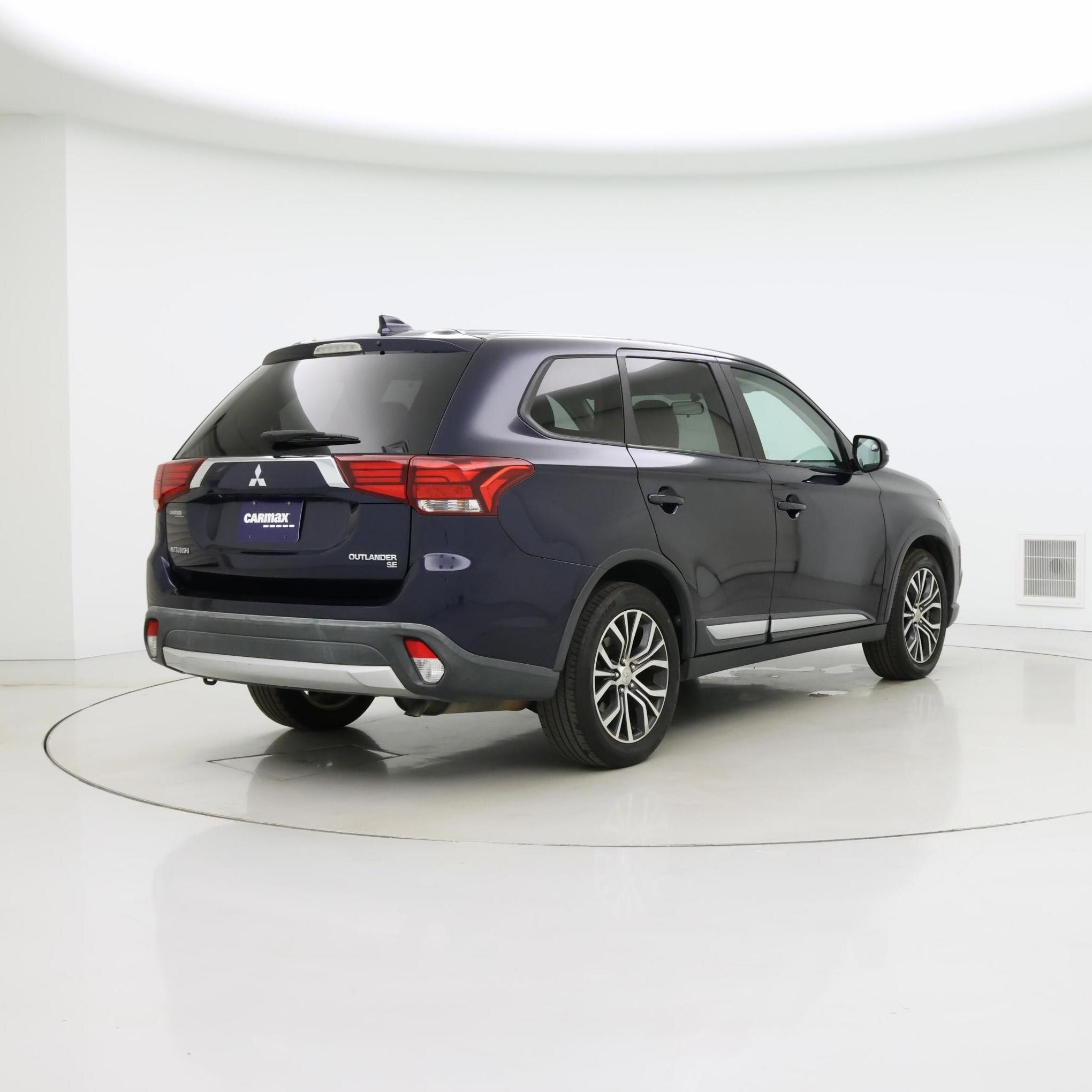 Thumbnail: 2018 Mitsubishi Outlander - 8
