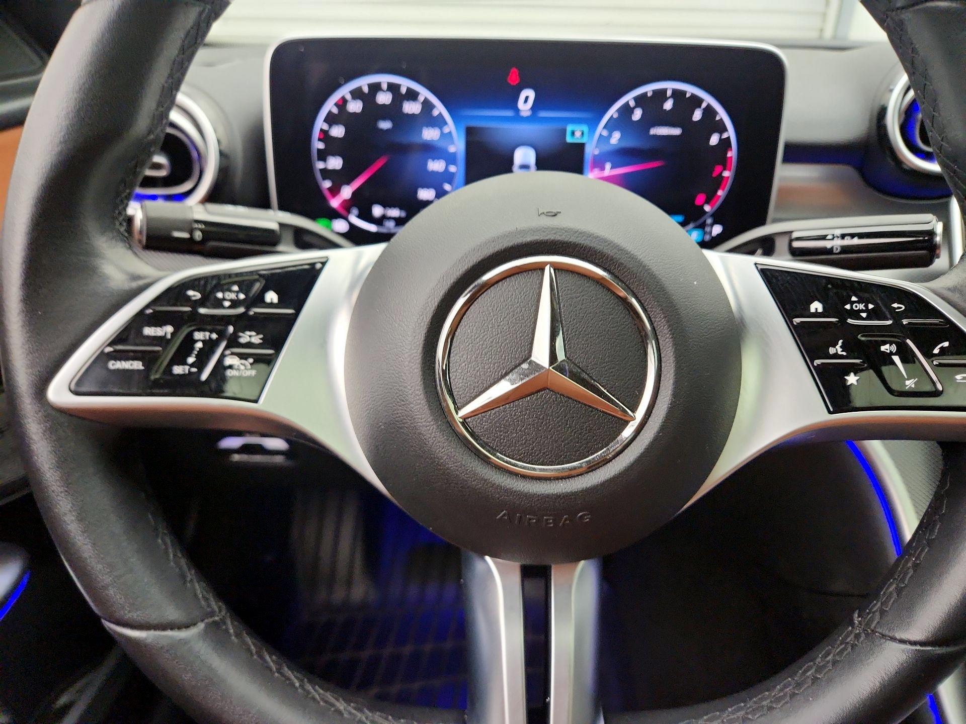 Thumbnail: 2023 Mercedes-Benz C-Class - 10