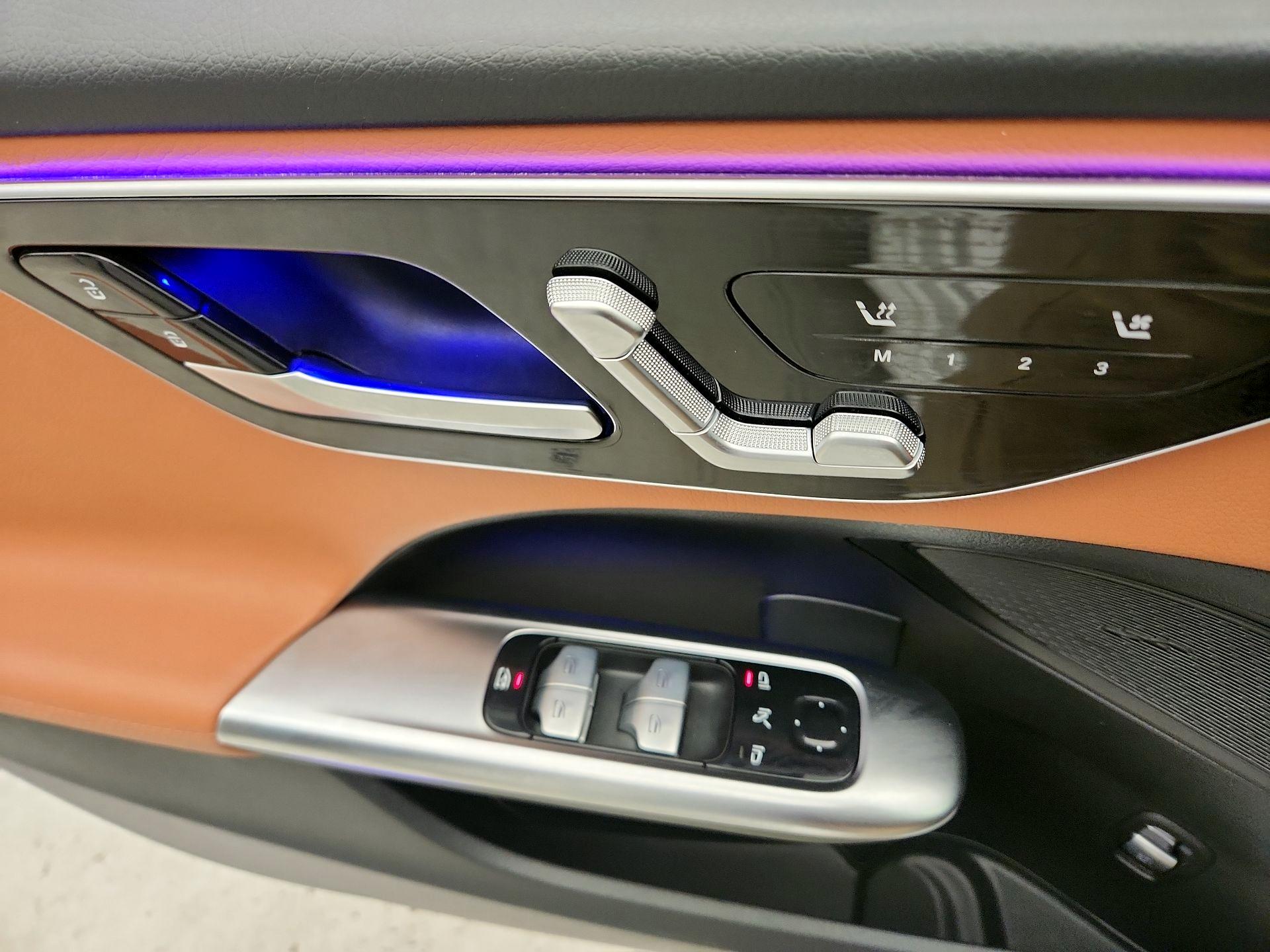 Thumbnail: 2023 Mercedes-Benz C-Class - 12