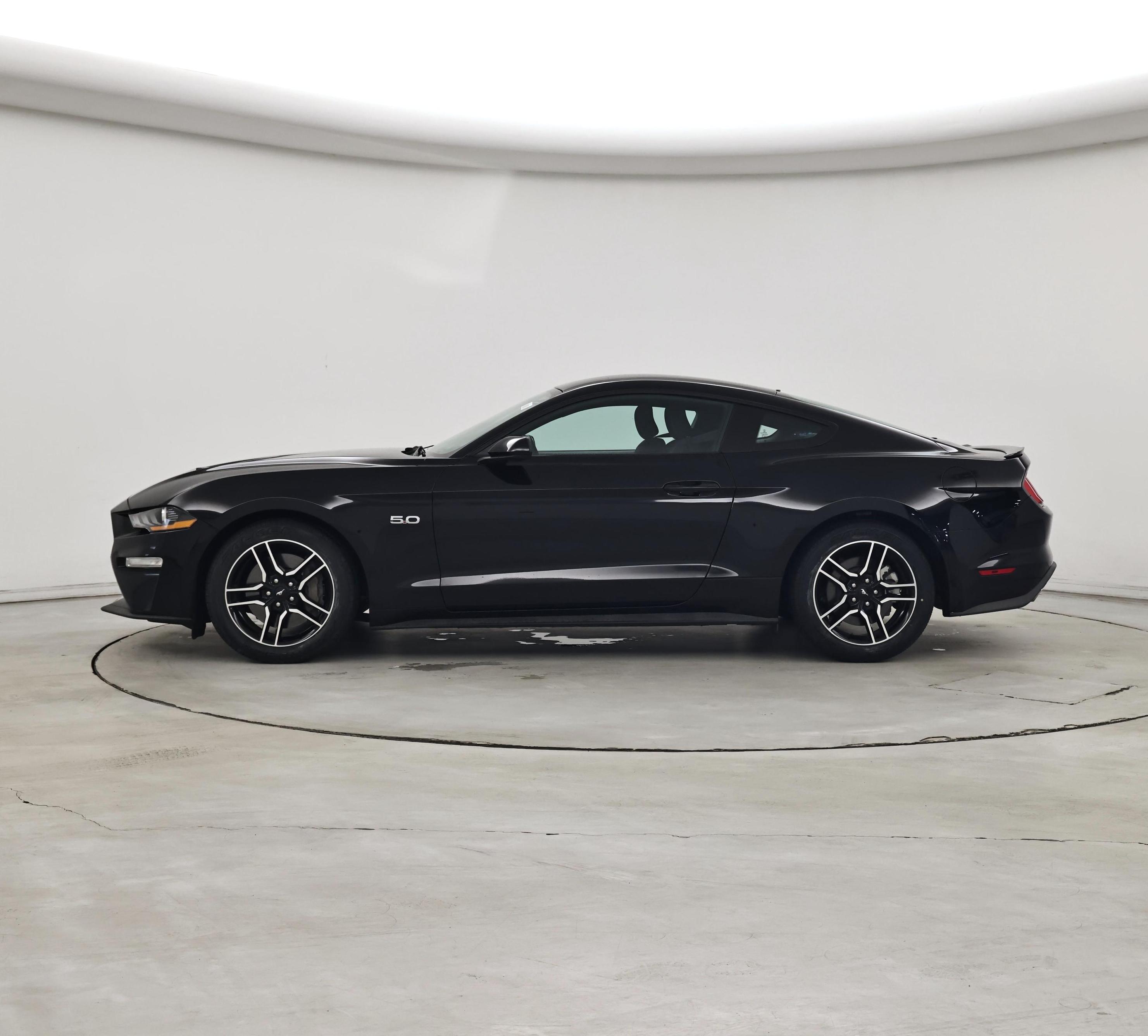 Thumbnail: 2018 Ford Mustang - 3