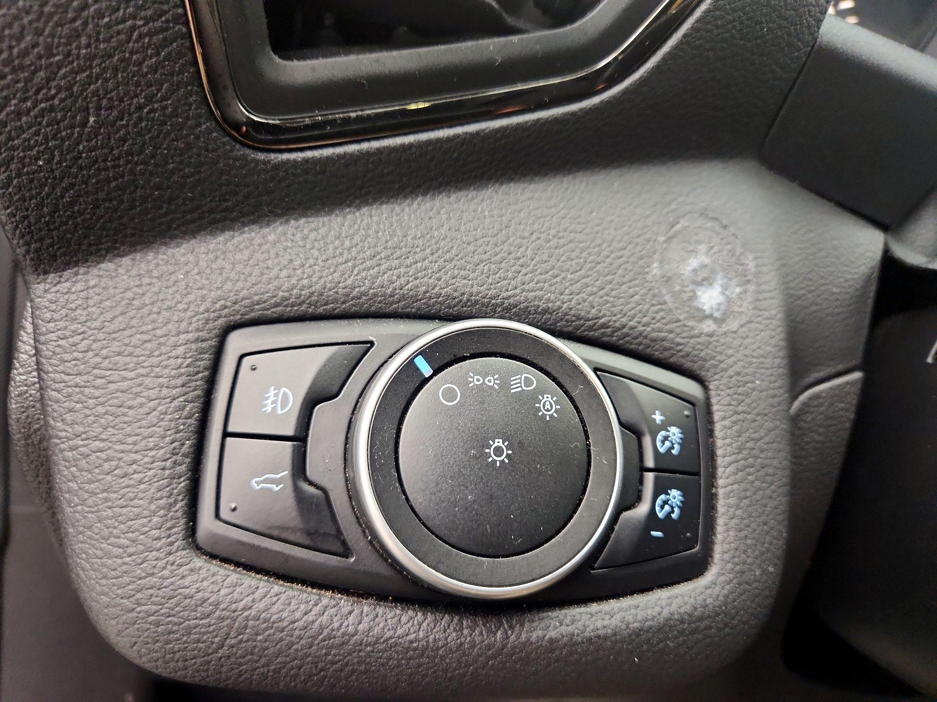 Thumbnail: 2017 Ford Escape - 13