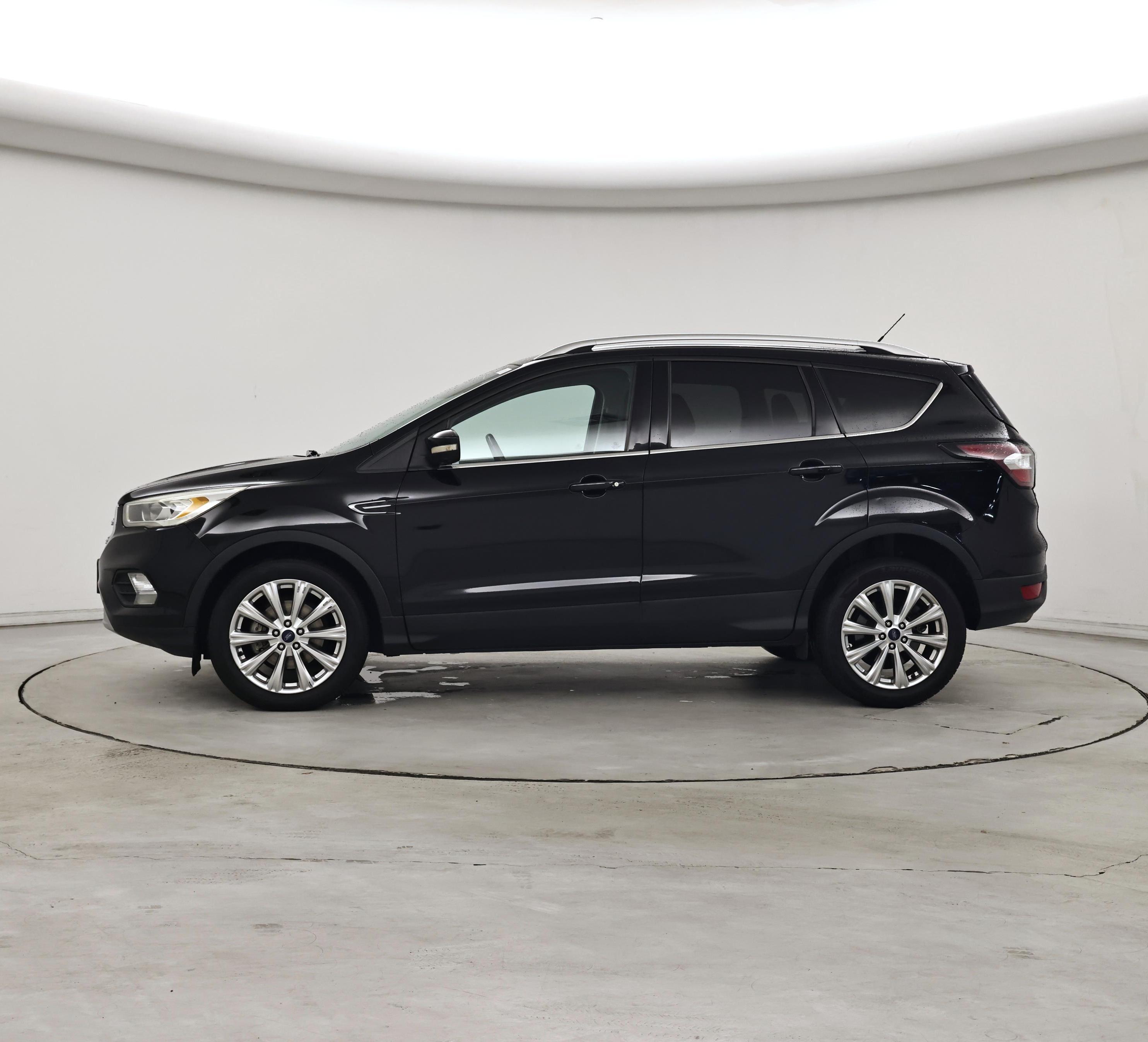Thumbnail: 2017 Ford Escape - 3