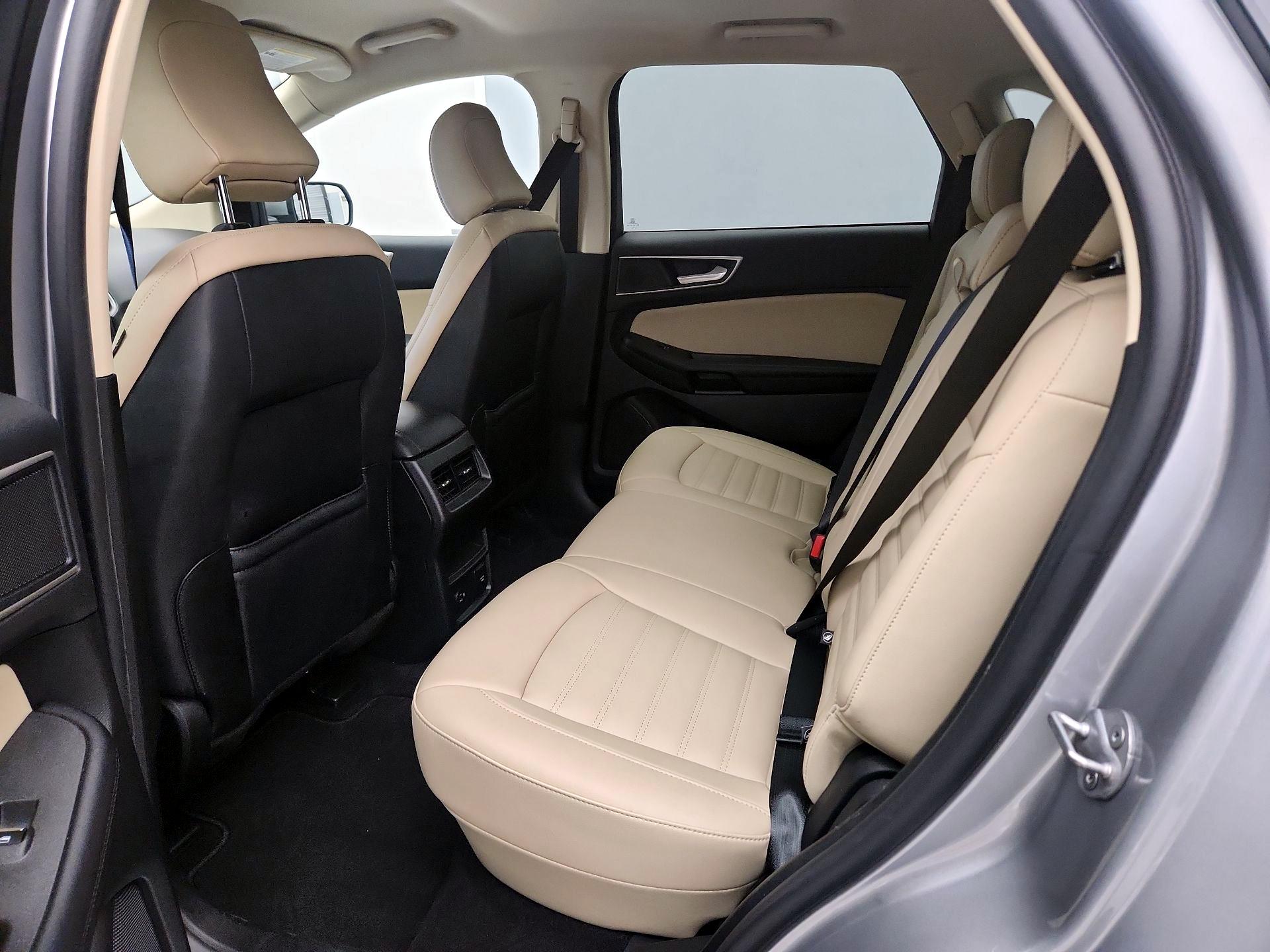 Thumbnail: 2022 Ford Edge - 19