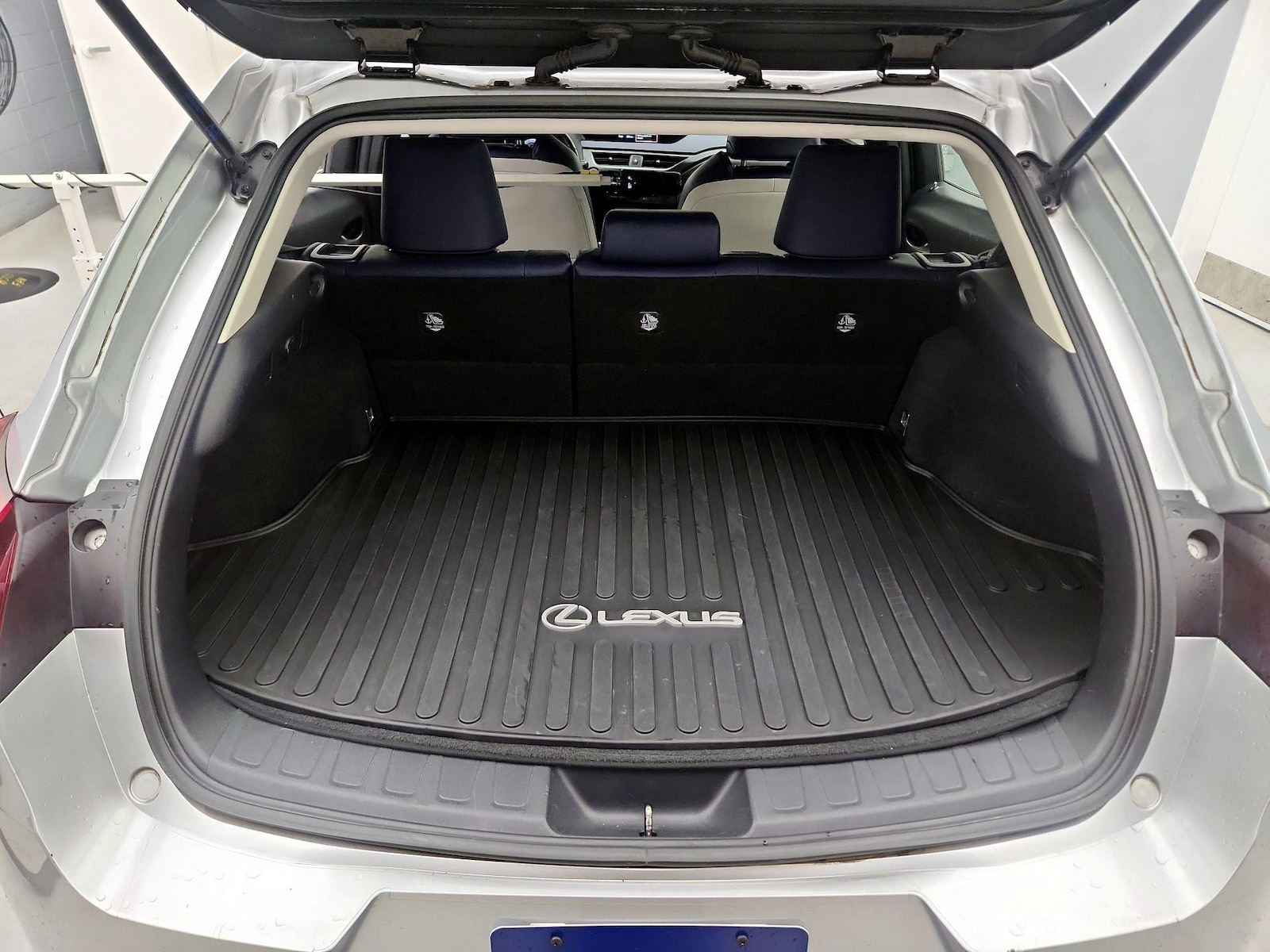 2020 Lexus UX Hybrid 250h - Photo 21