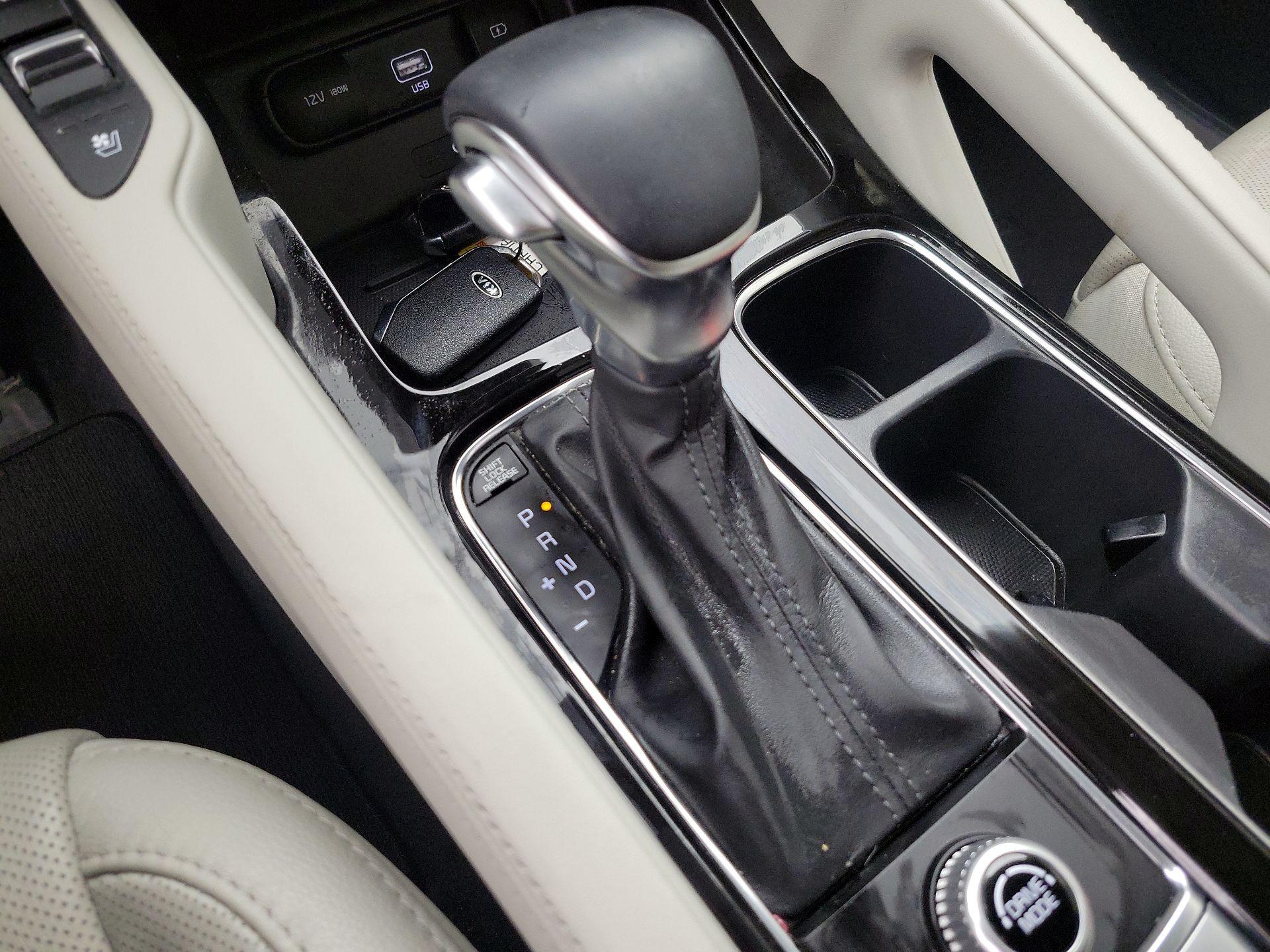 Thumbnail: 2020 Kia Telluride - 18