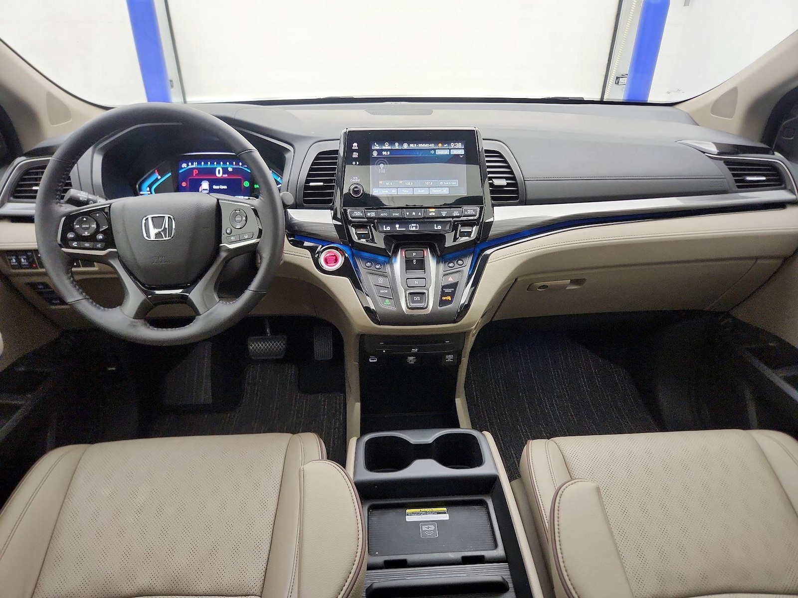 2024 Honda Odyssey Elite - Photo 10
