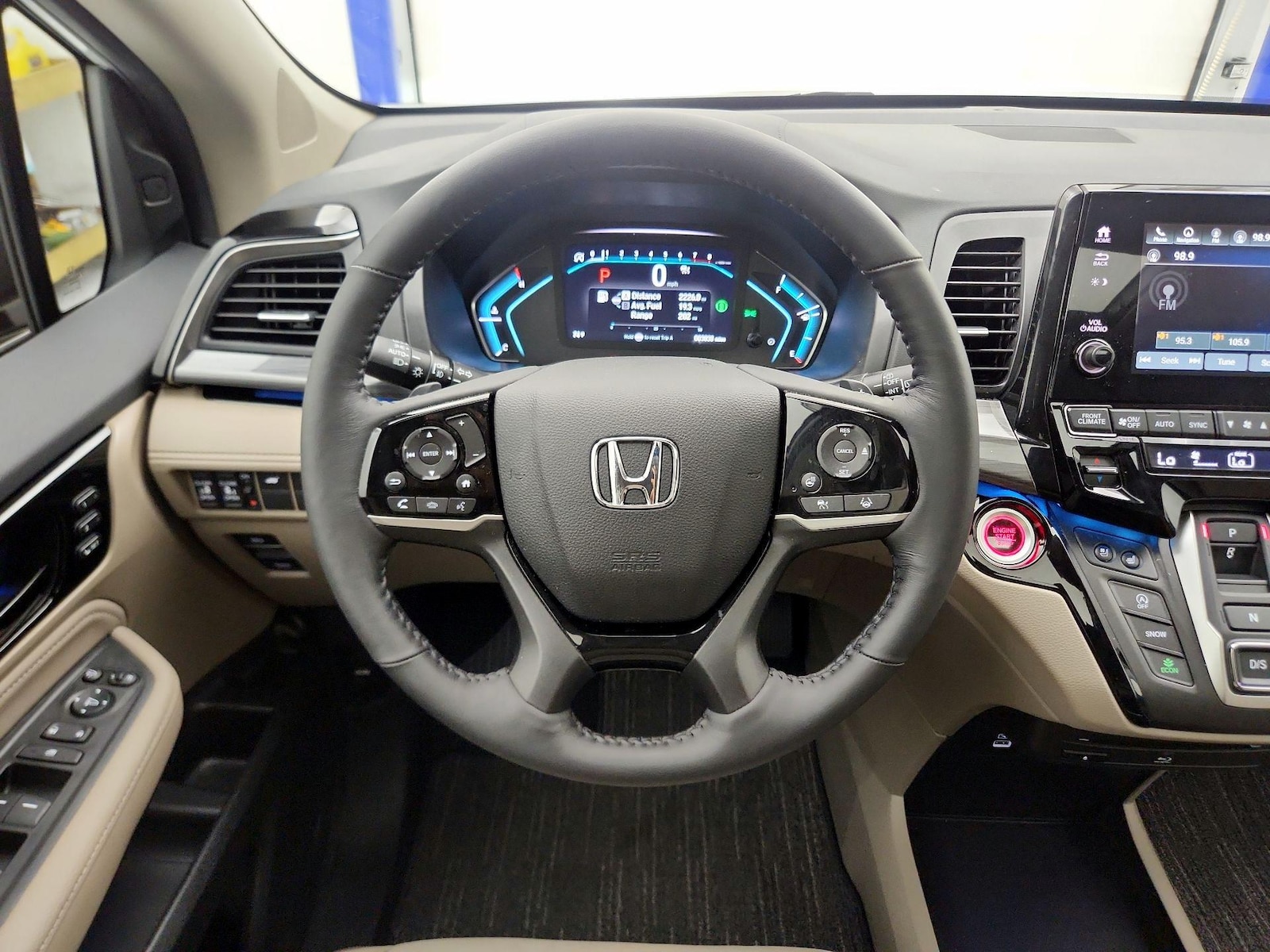 2024 Honda Odyssey Elite - Photo 11