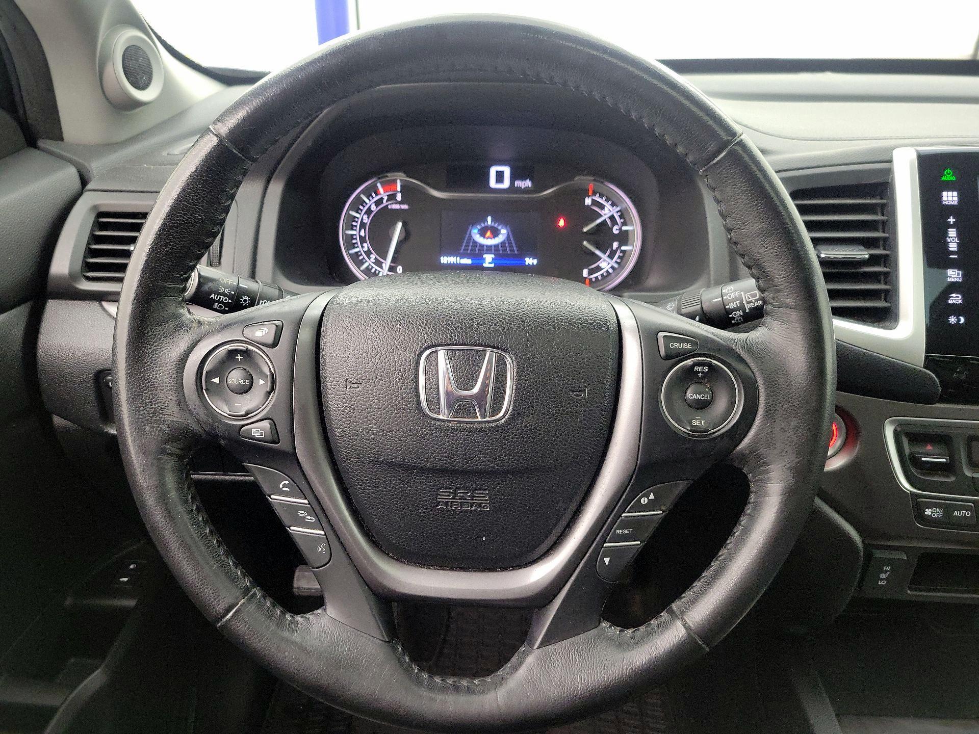 Thumbnail: 2016 Honda Pilot - 10