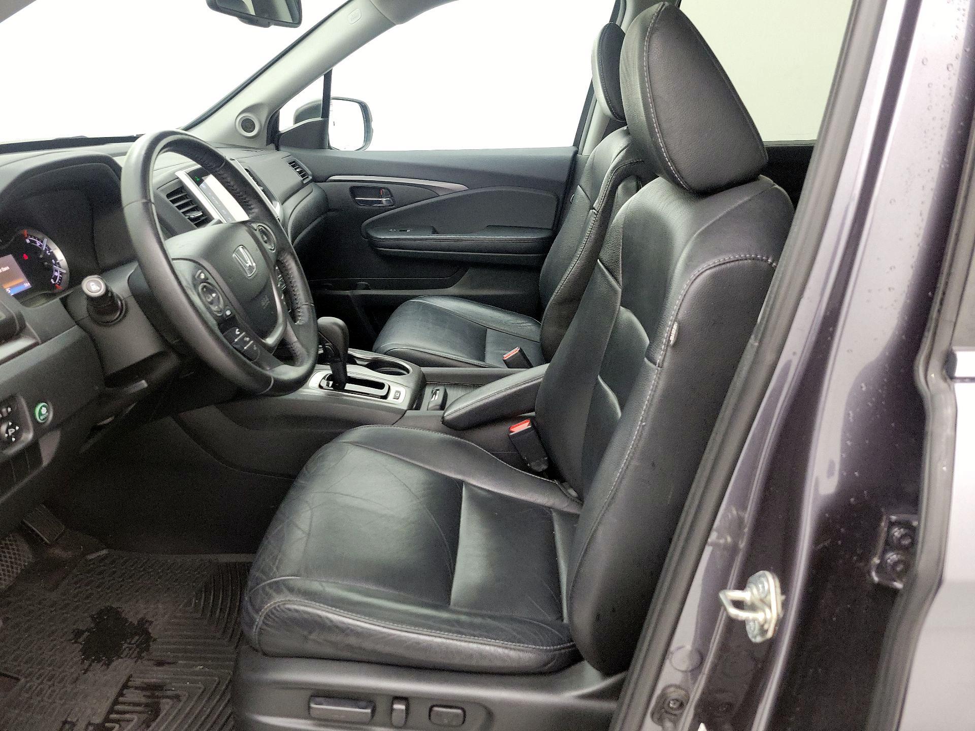 Thumbnail: 2016 Honda Pilot - 11