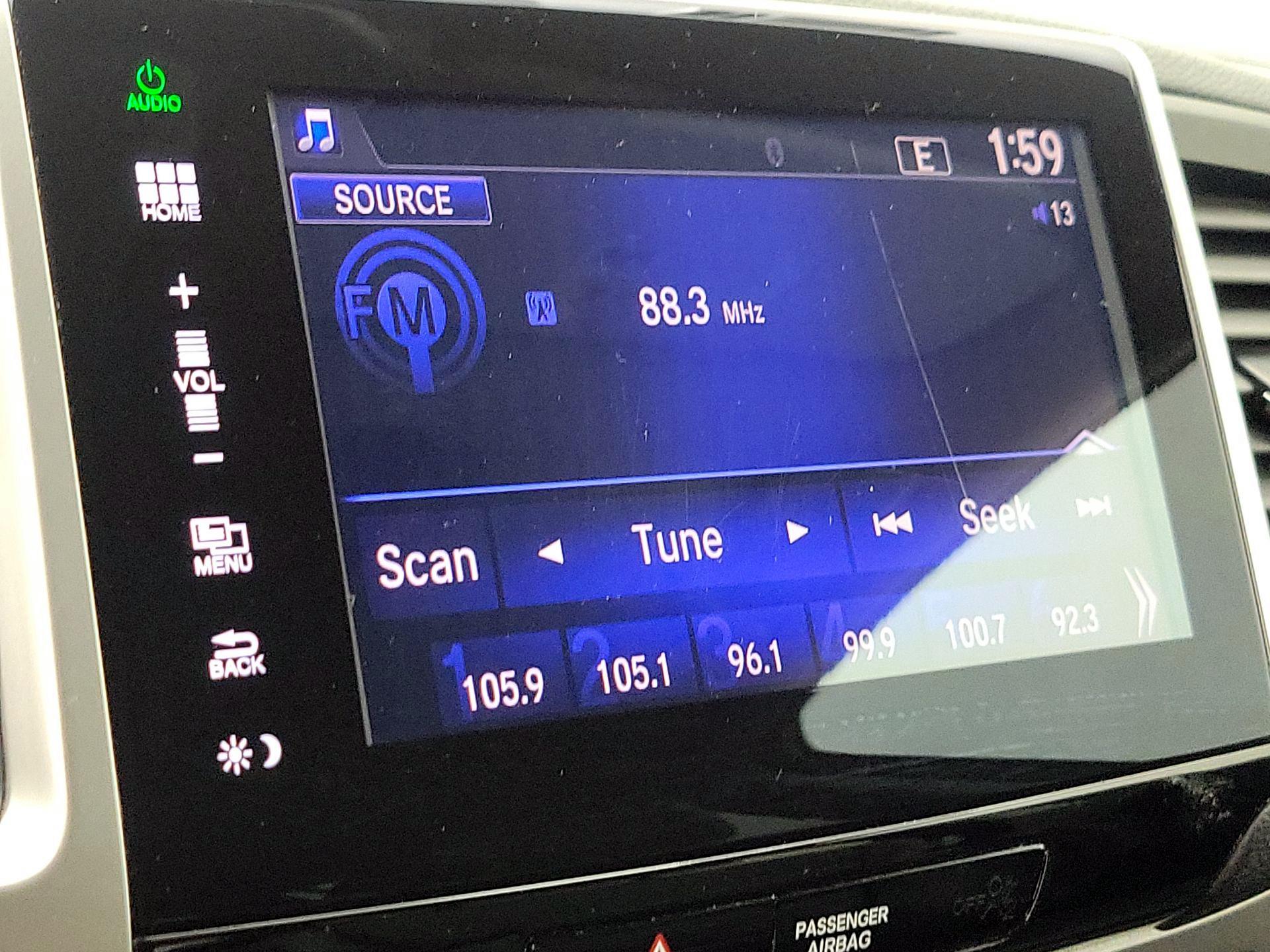 Thumbnail: 2016 Honda Pilot - 15