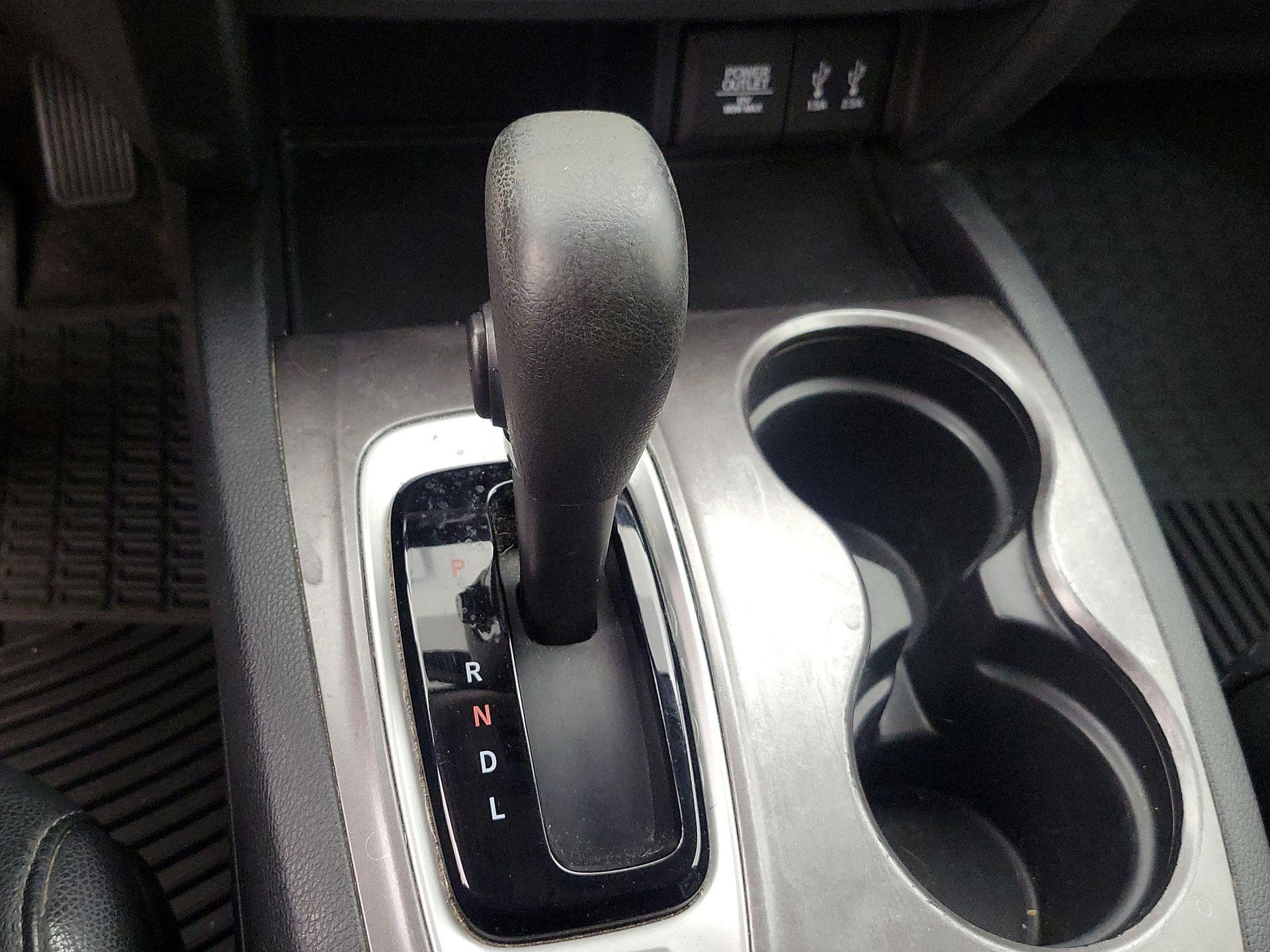 Thumbnail: 2016 Honda Pilot - 17