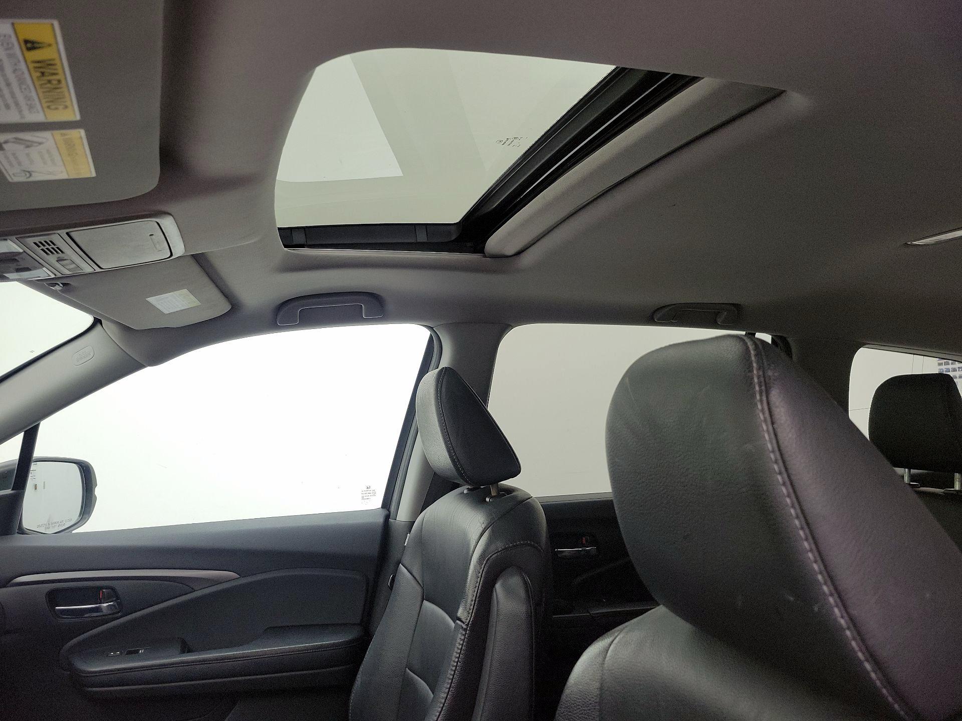 Thumbnail: 2016 Honda Pilot - 19