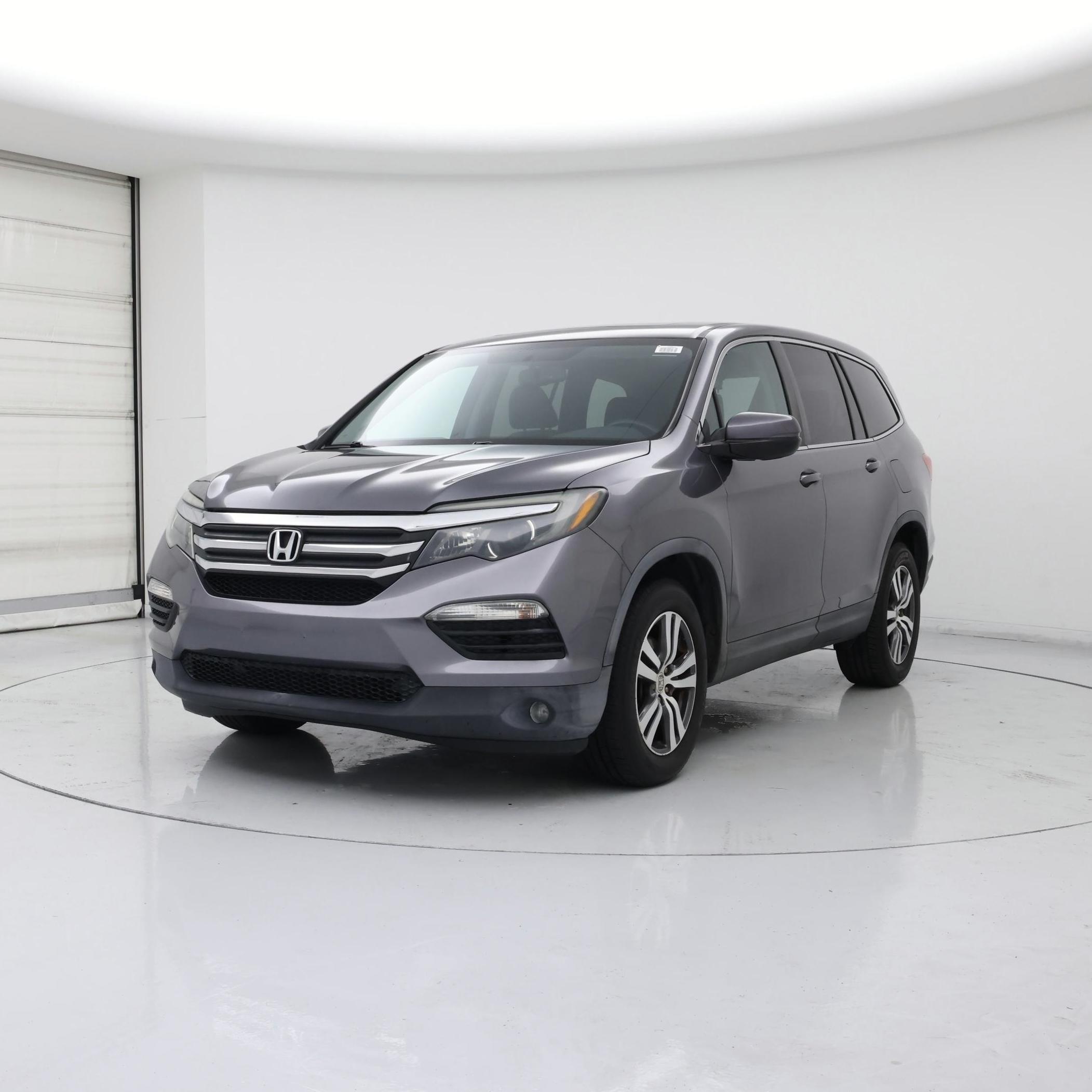 Thumbnail: 2016 Honda Pilot - 4