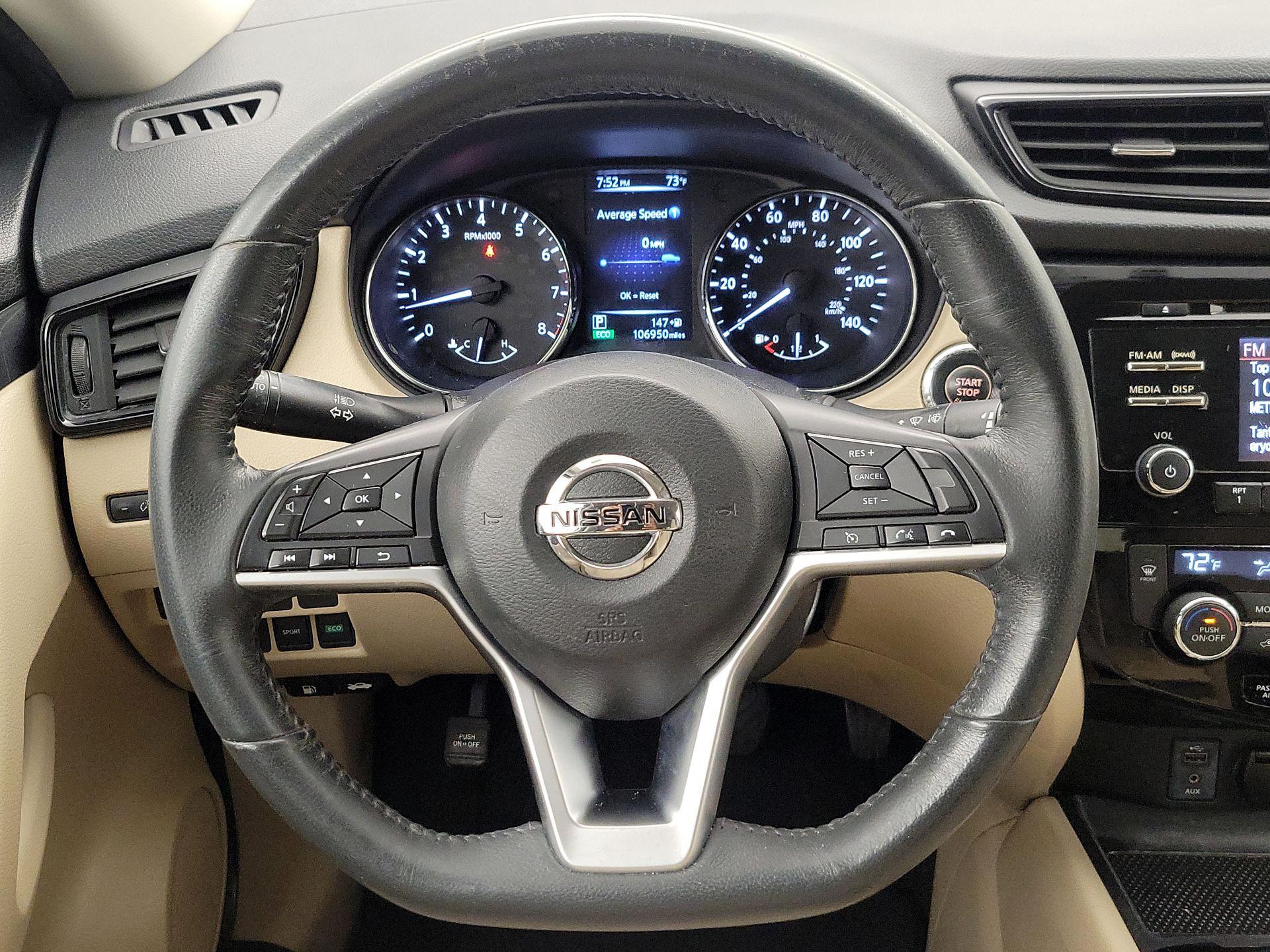 Thumbnail: 2017 Nissan Rogue - 10
