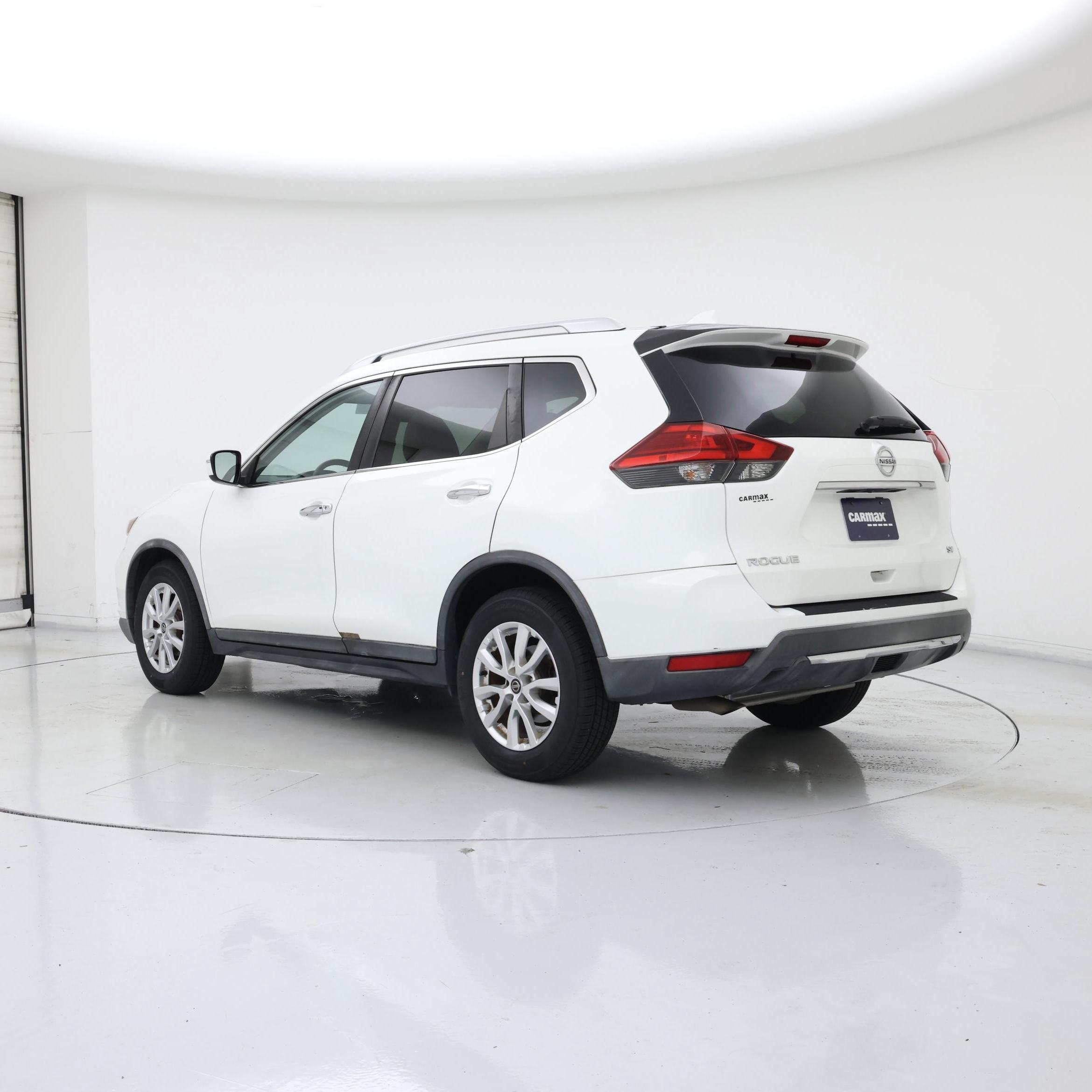 Thumbnail: 2017 Nissan Rogue - 2
