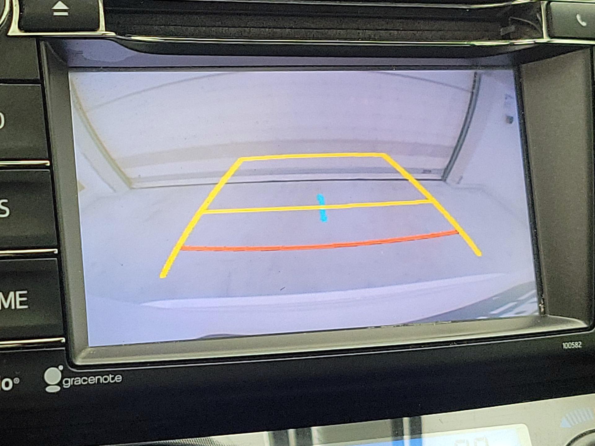 Thumbnail: 2018 Toyota RAV4 - 14