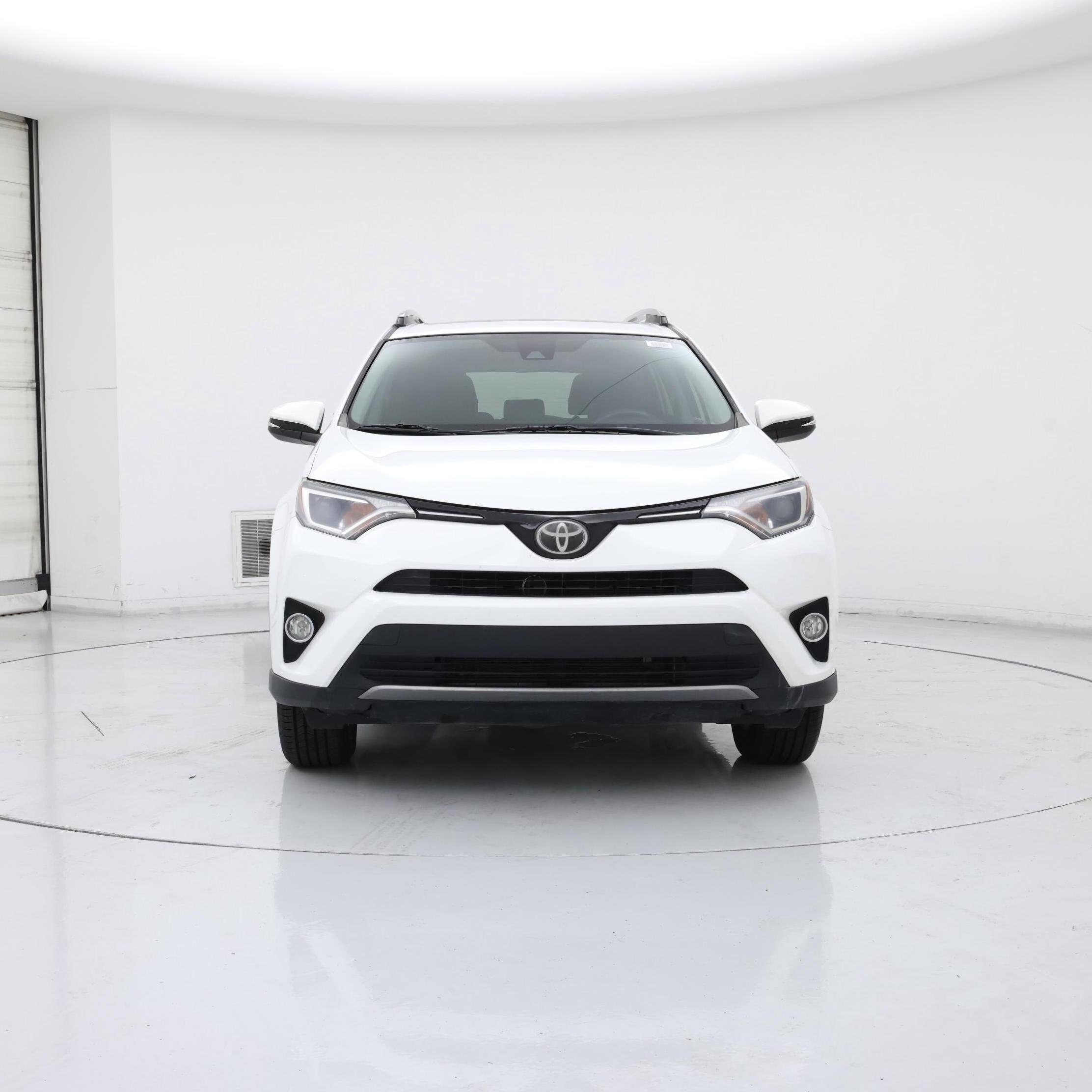 Thumbnail: 2018 Toyota RAV4 - 5