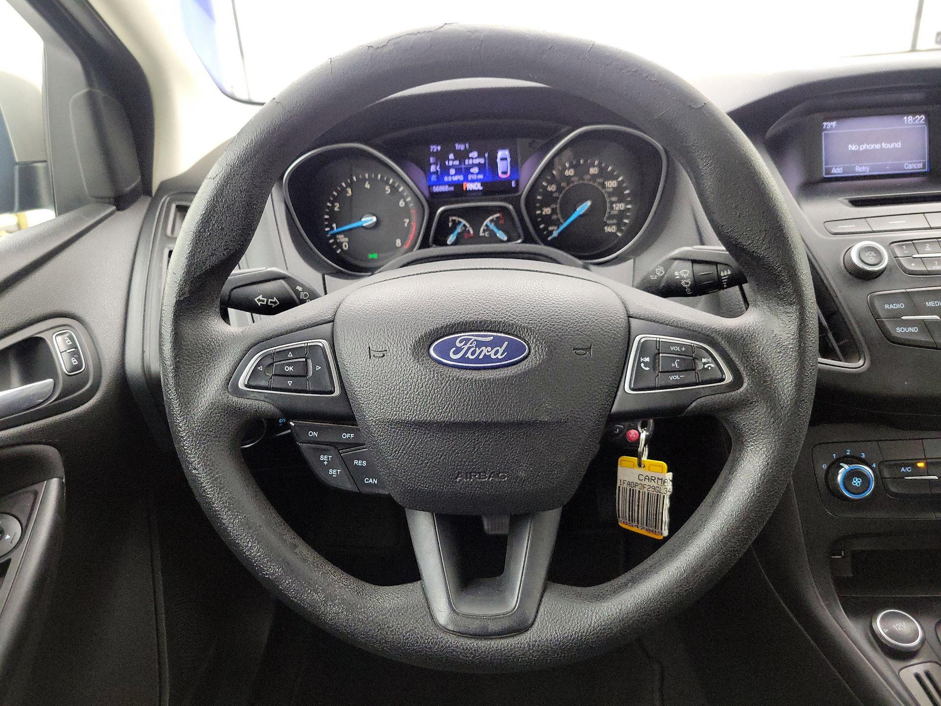 Thumbnail: 2016 Ford Focus - 10