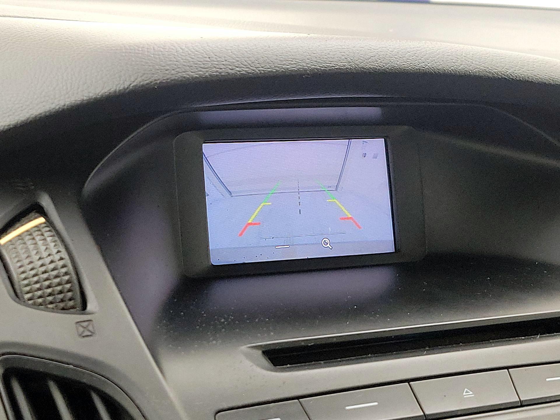 Thumbnail: 2016 Ford Focus - 14